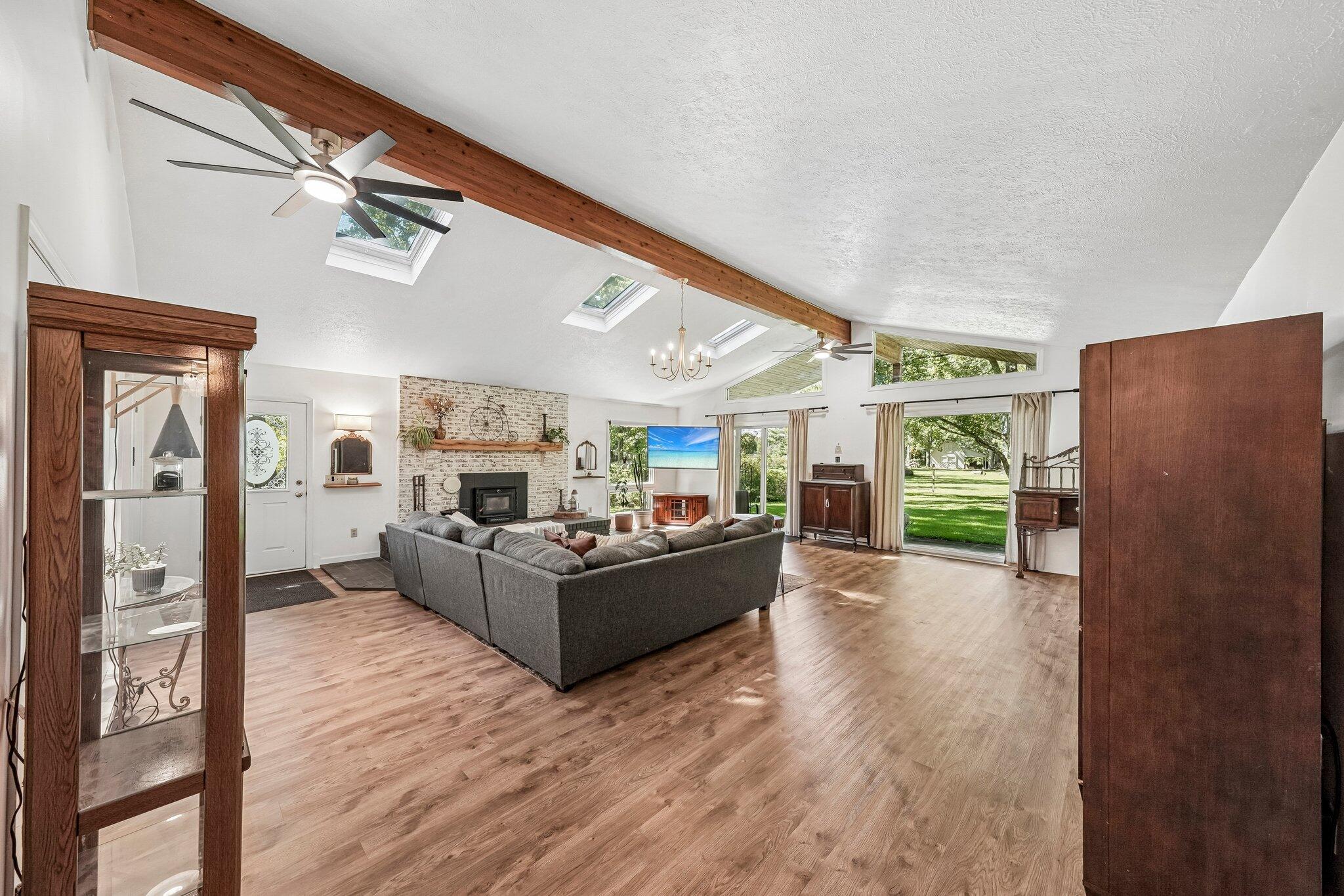 2790 Marks Road Property Photo 16