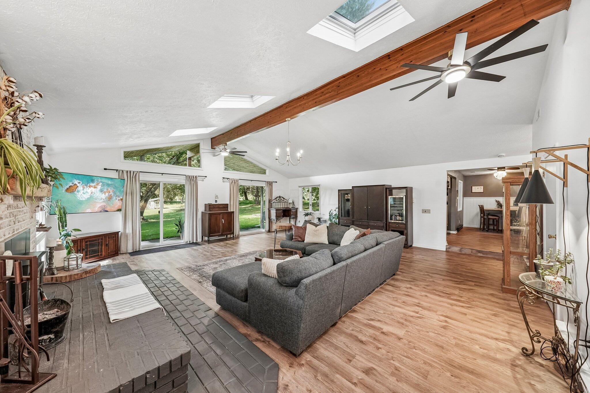 2790 Marks Road Property Photo 17