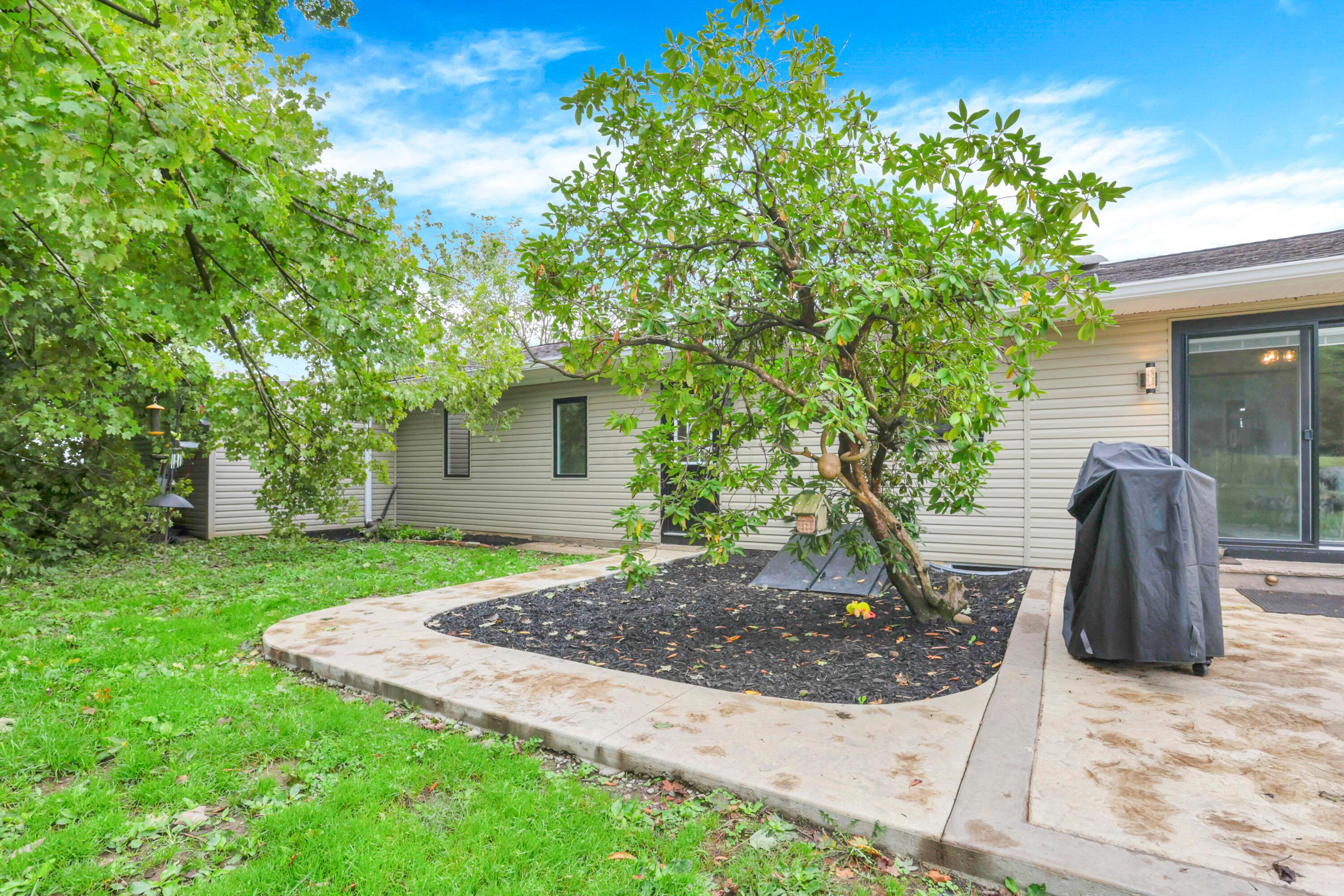 7198 Canyon Road Se Property Photo 28