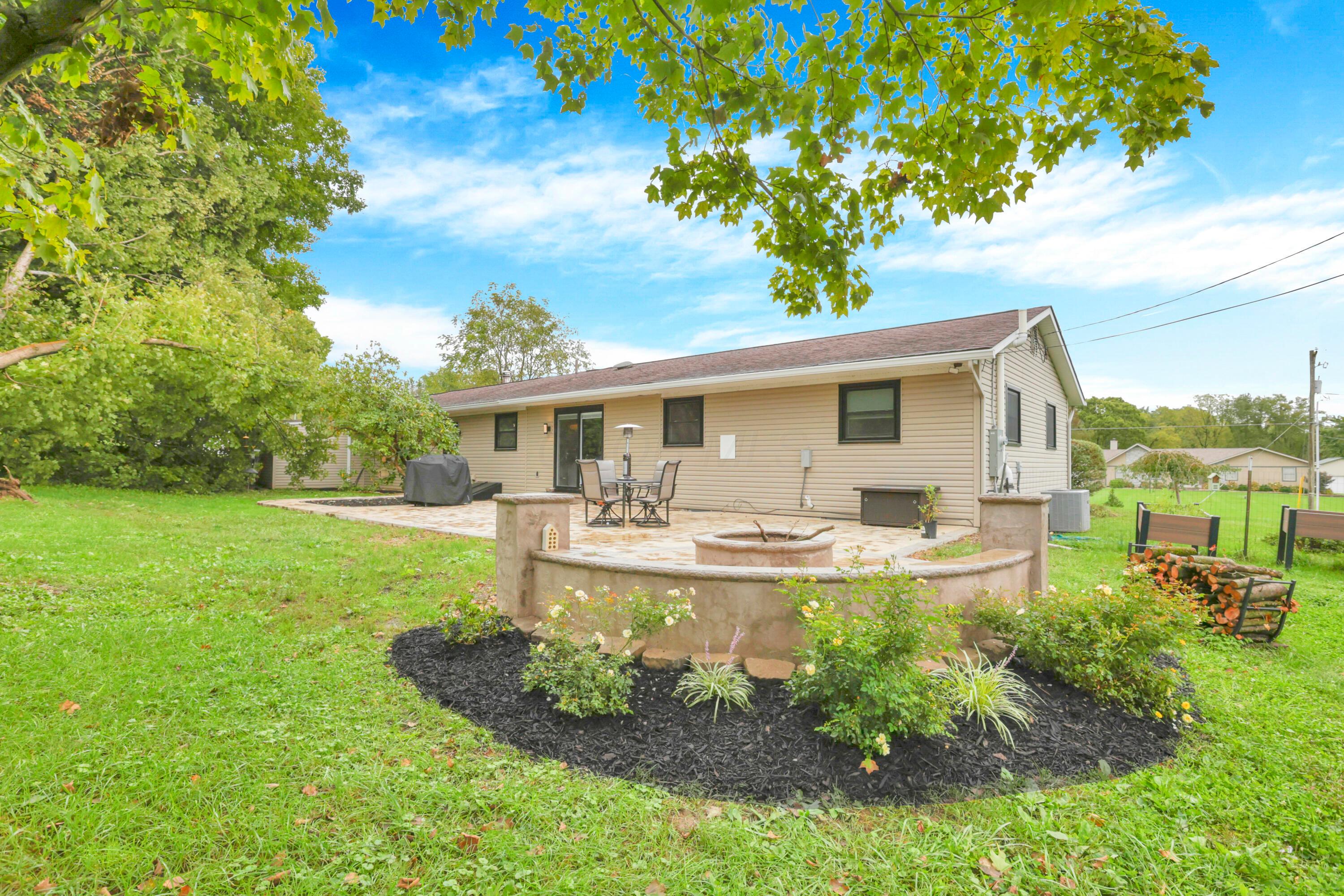 7198 Canyon Road Se Property Photo 31
