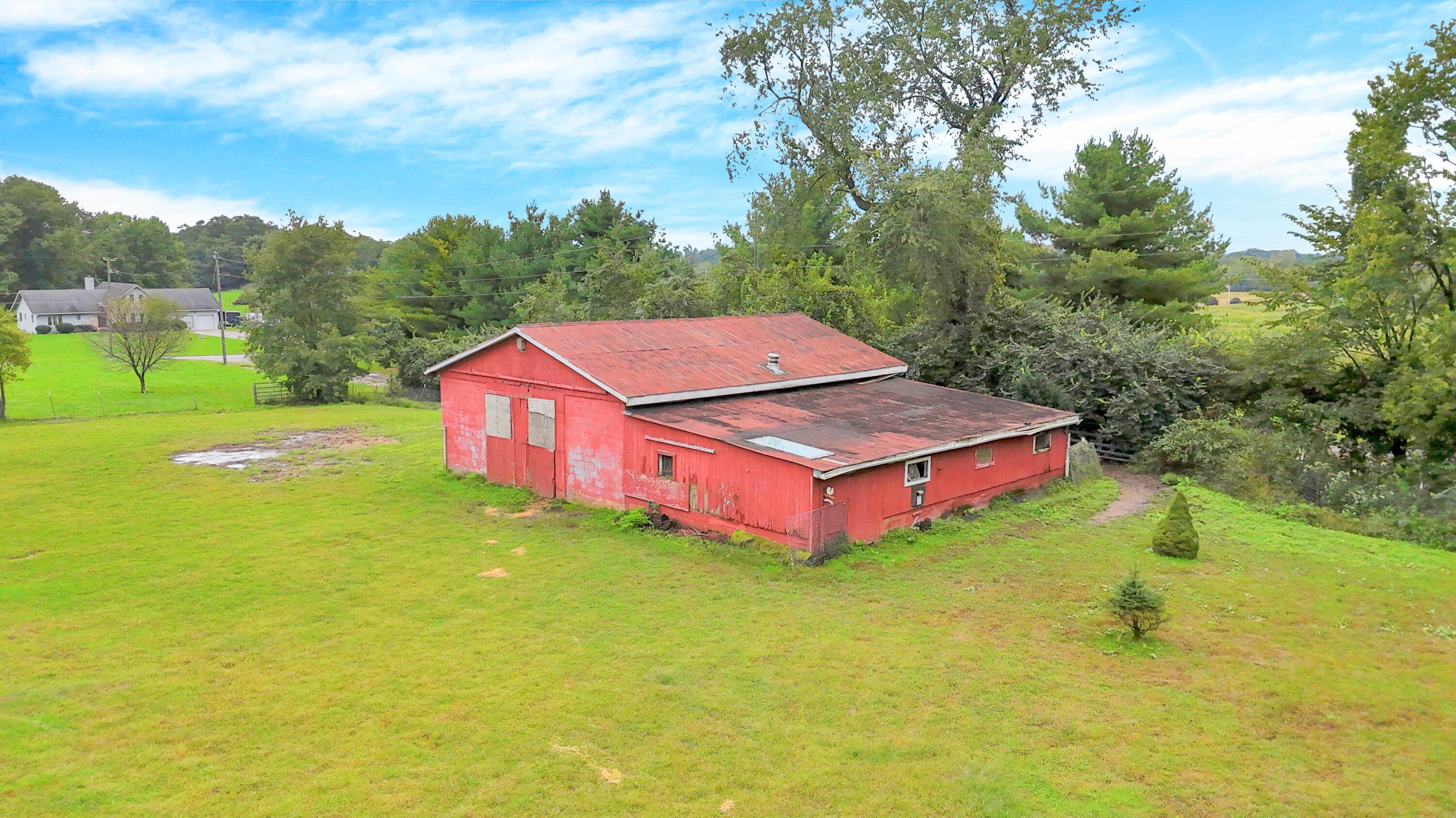 7198 Canyon Road Se Property Photo 33