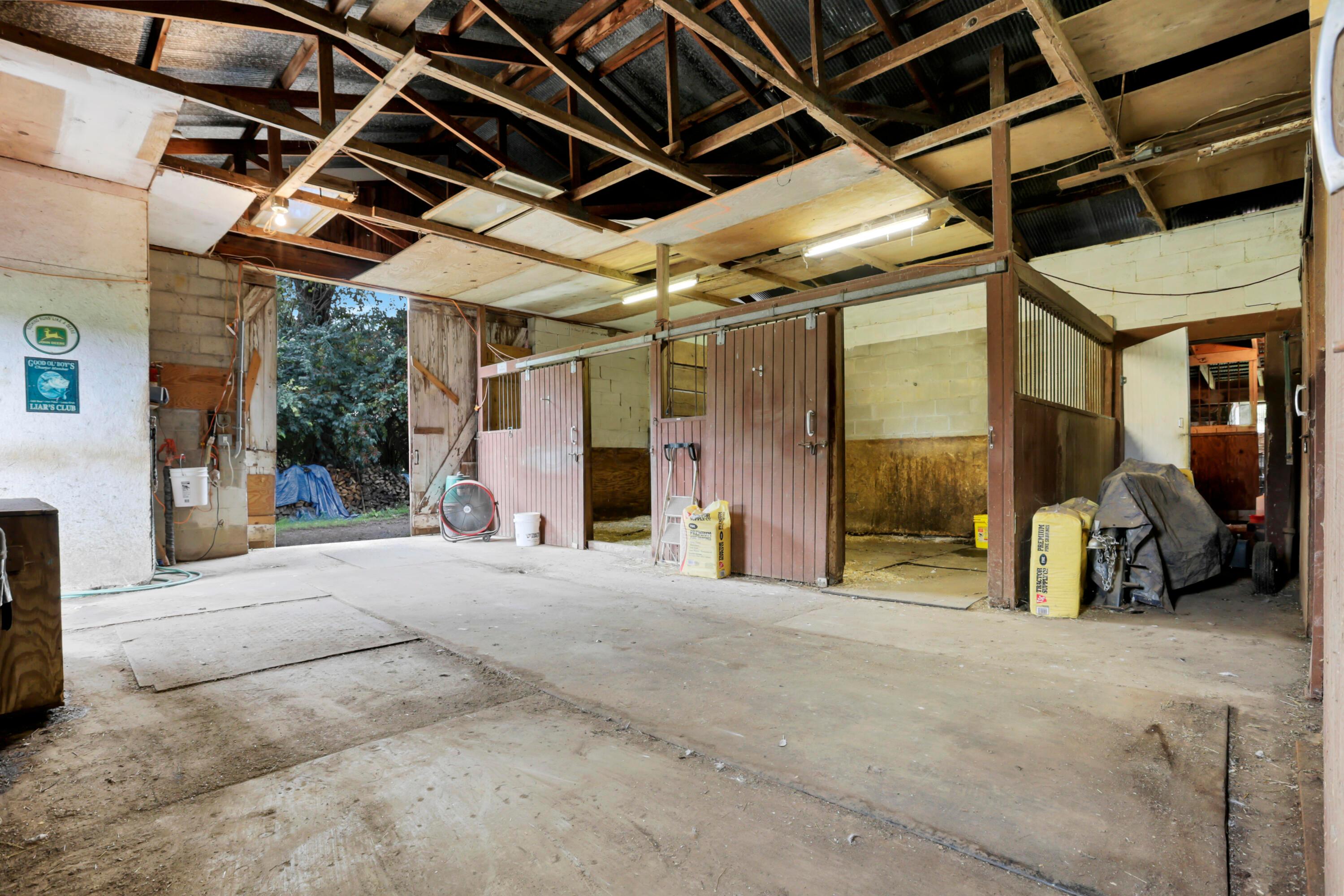 7198 Canyon Road Se Property Photo 35