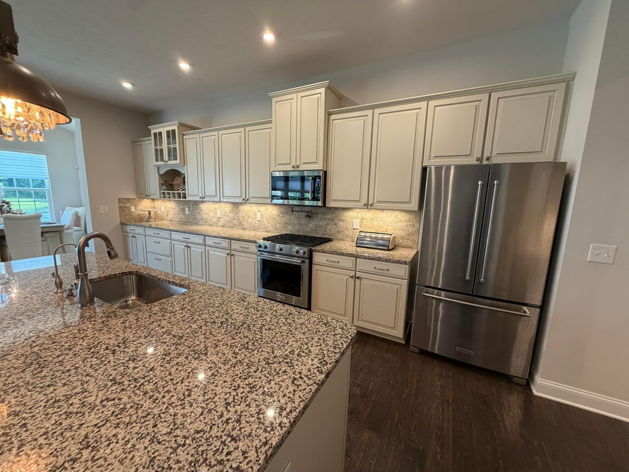 7712 Paradisio Drive Property Photo 13