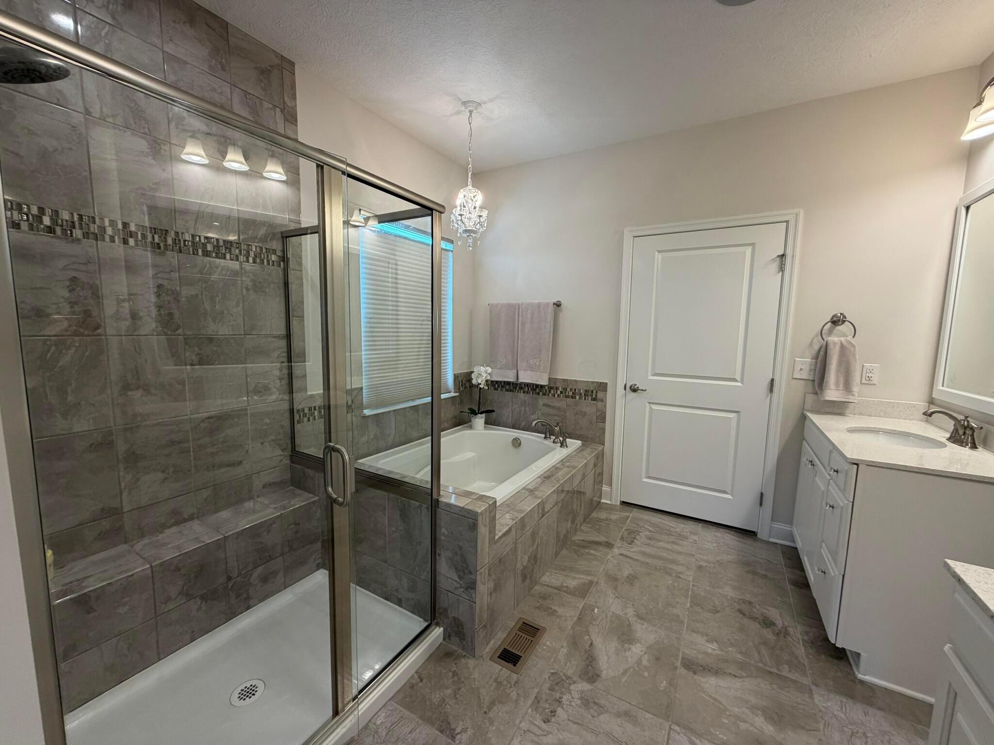 7712 Paradisio Drive Property Photo 27