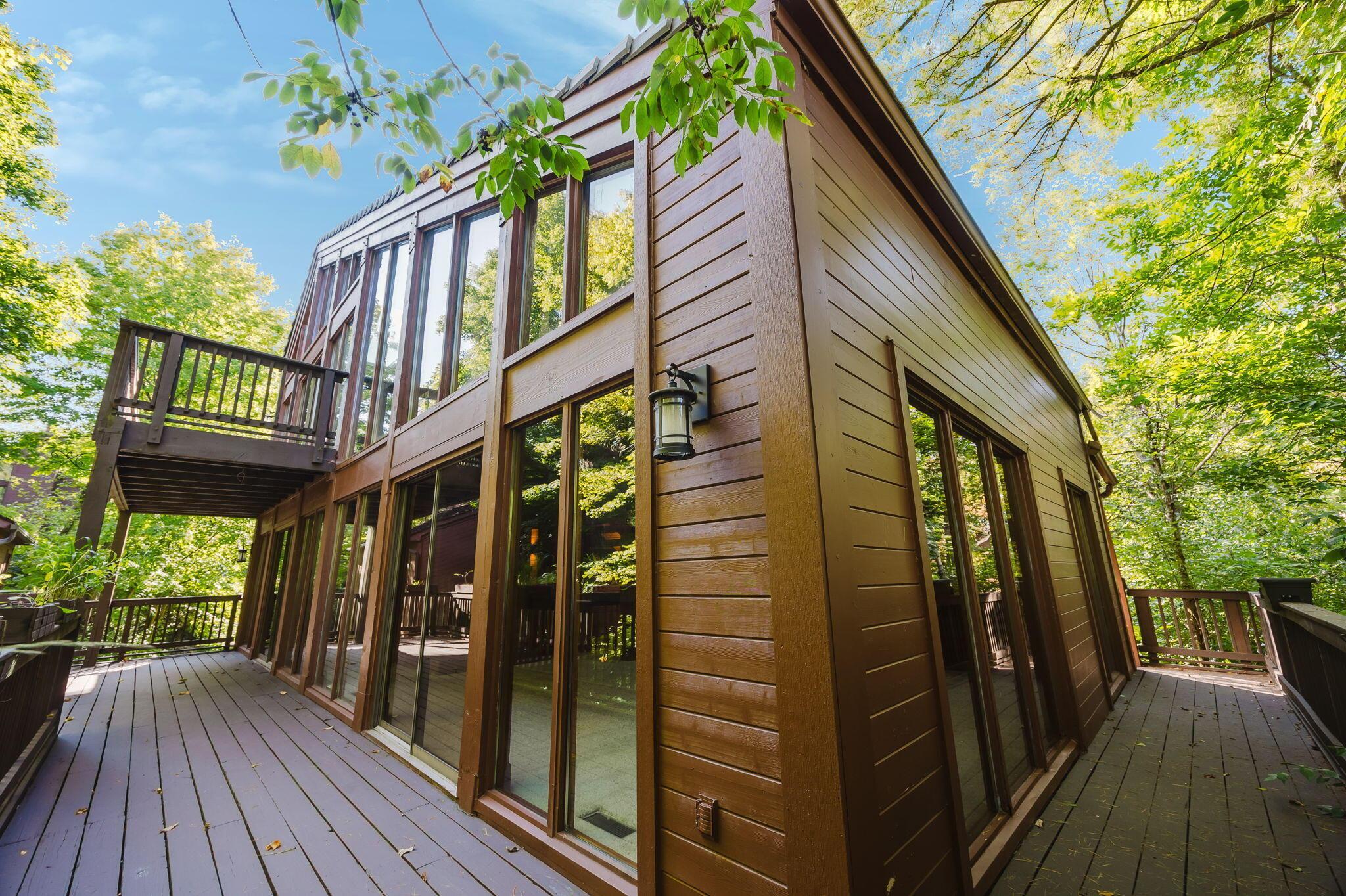 399 Hickory Lane