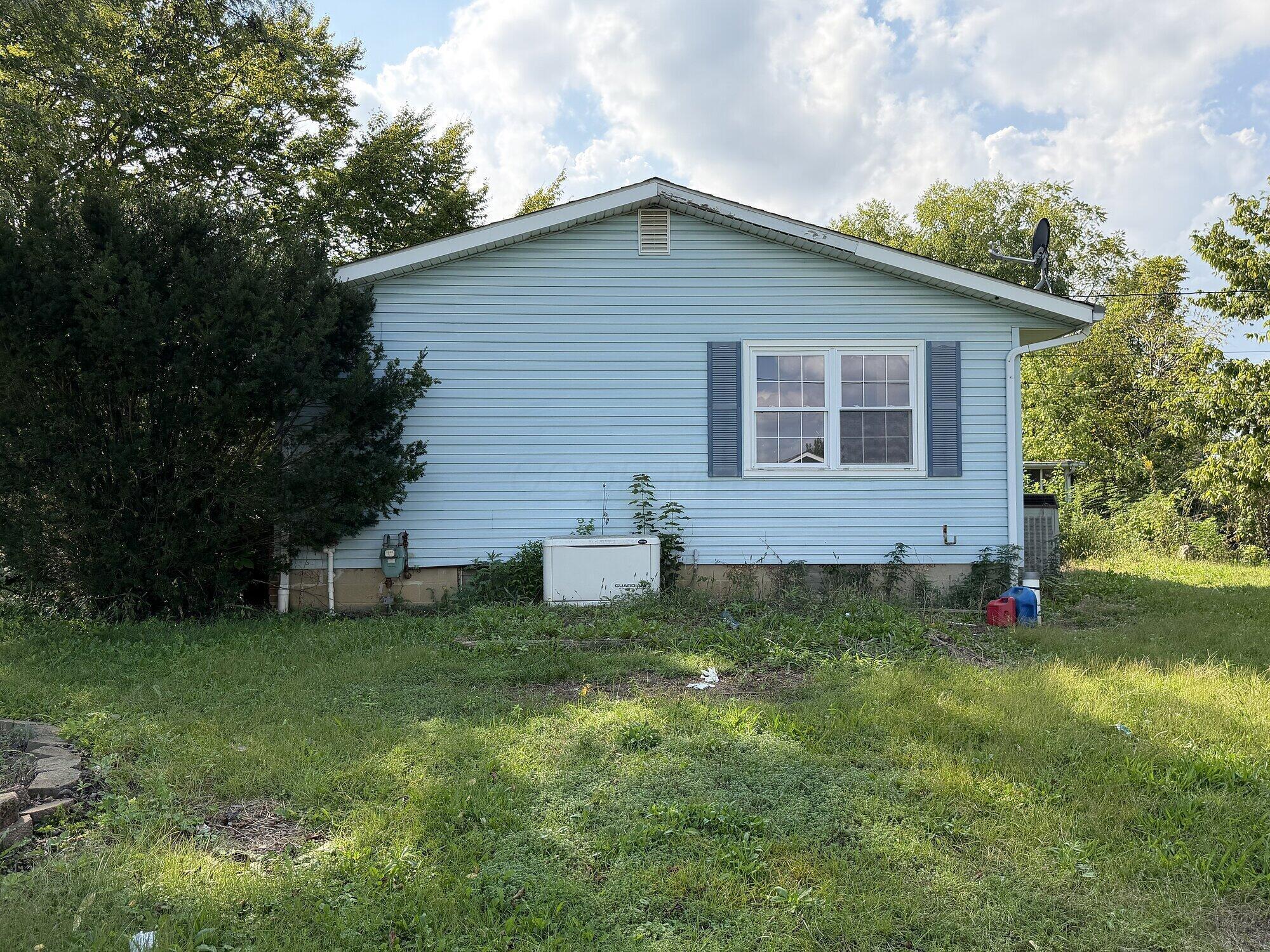314 Station Street E Property Photo 41
