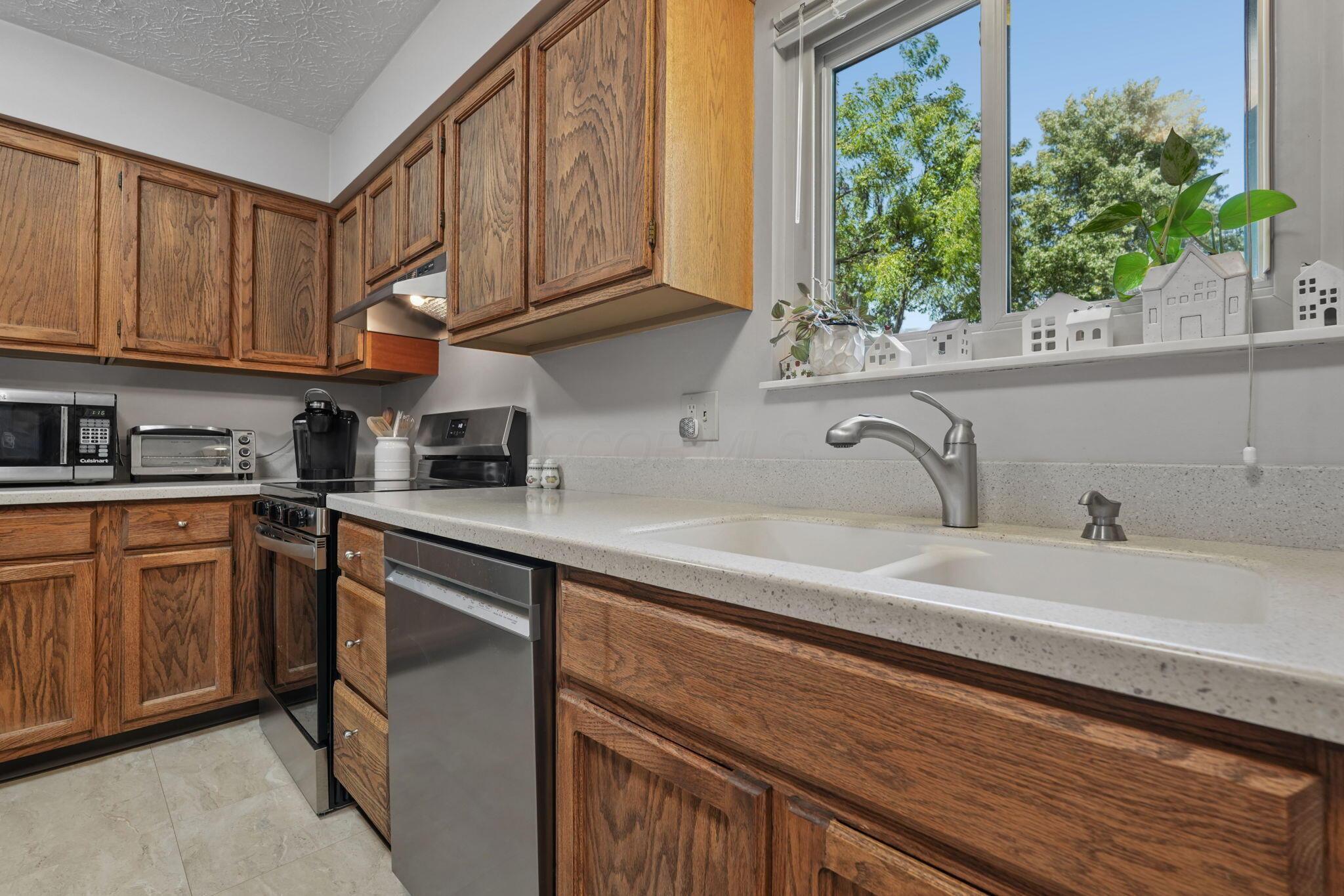 3200 Delburn Avenue Property Photo 12