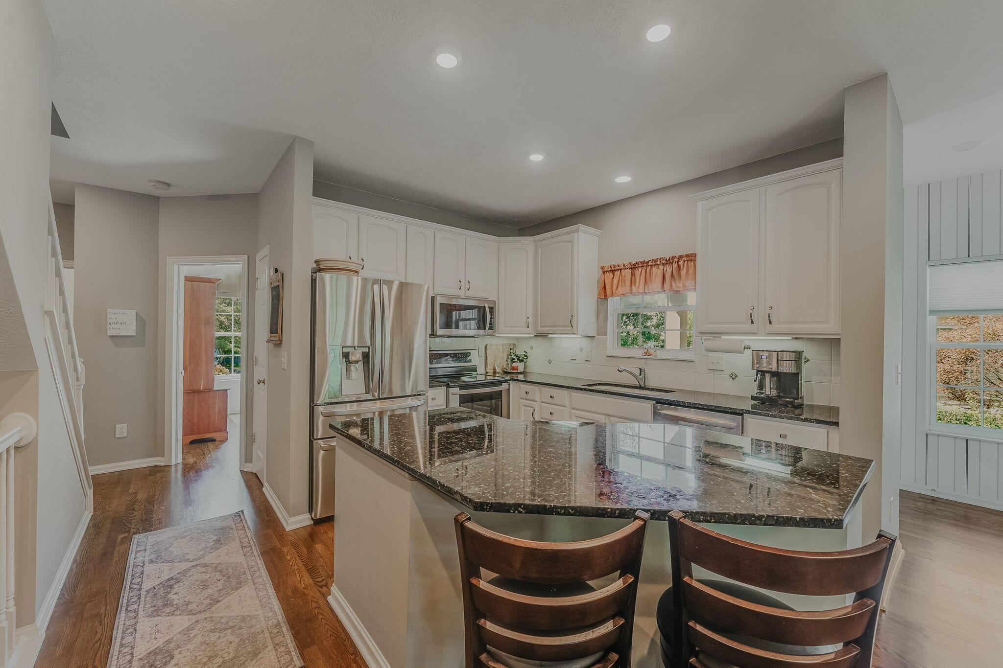 7392 Deer Valley Crossing Property Photo 5