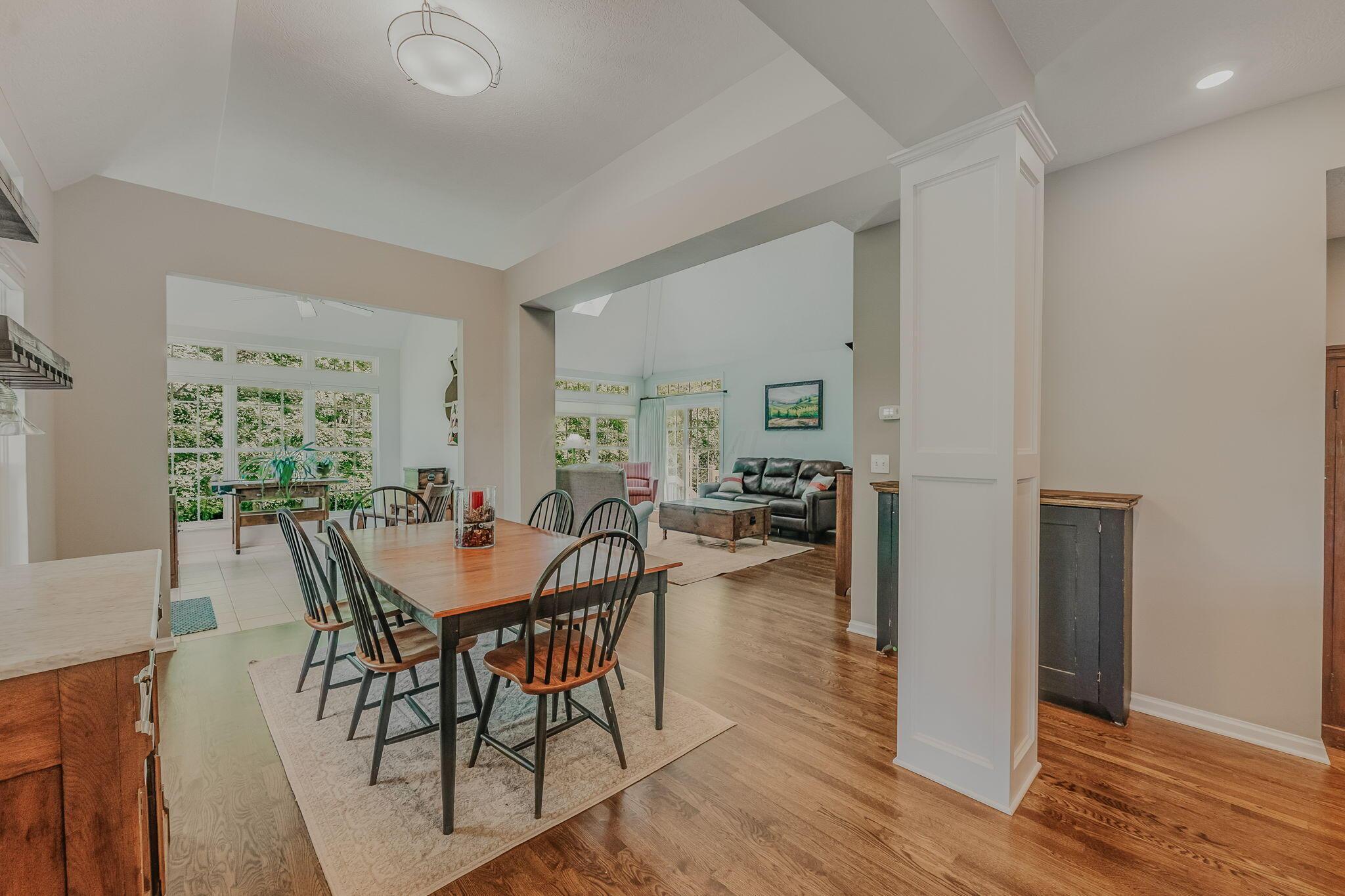 7392 Deer Valley Crossing Property Photo 10