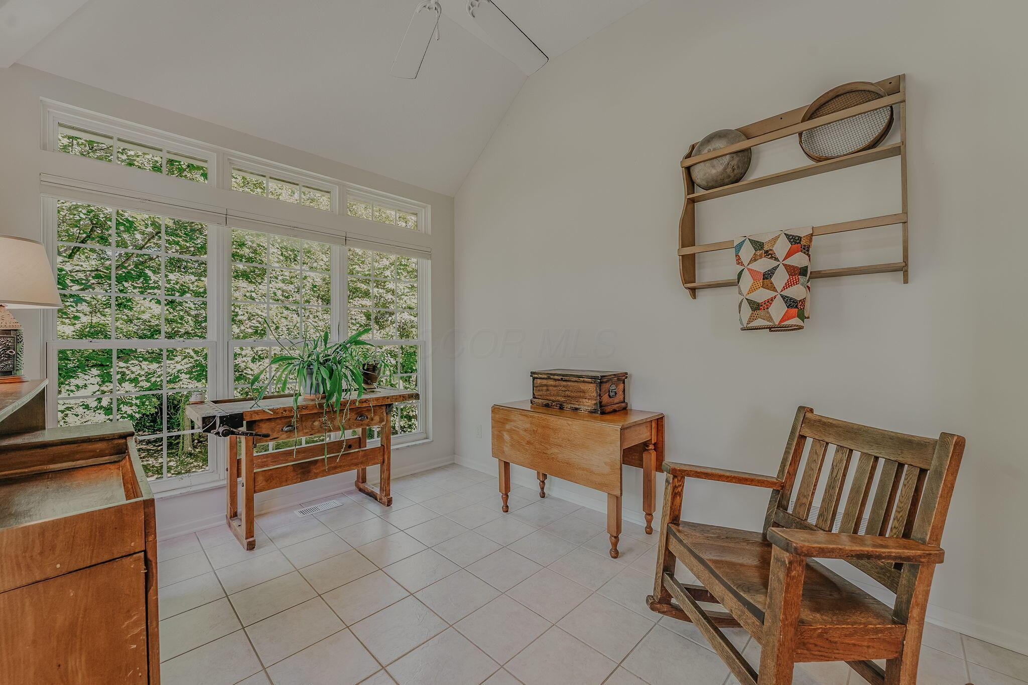 7392 Deer Valley Crossing Property Photo 11