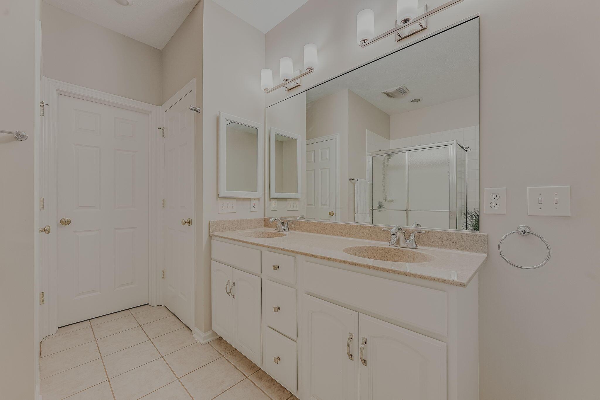 7392 Deer Valley Crossing Property Photo 18