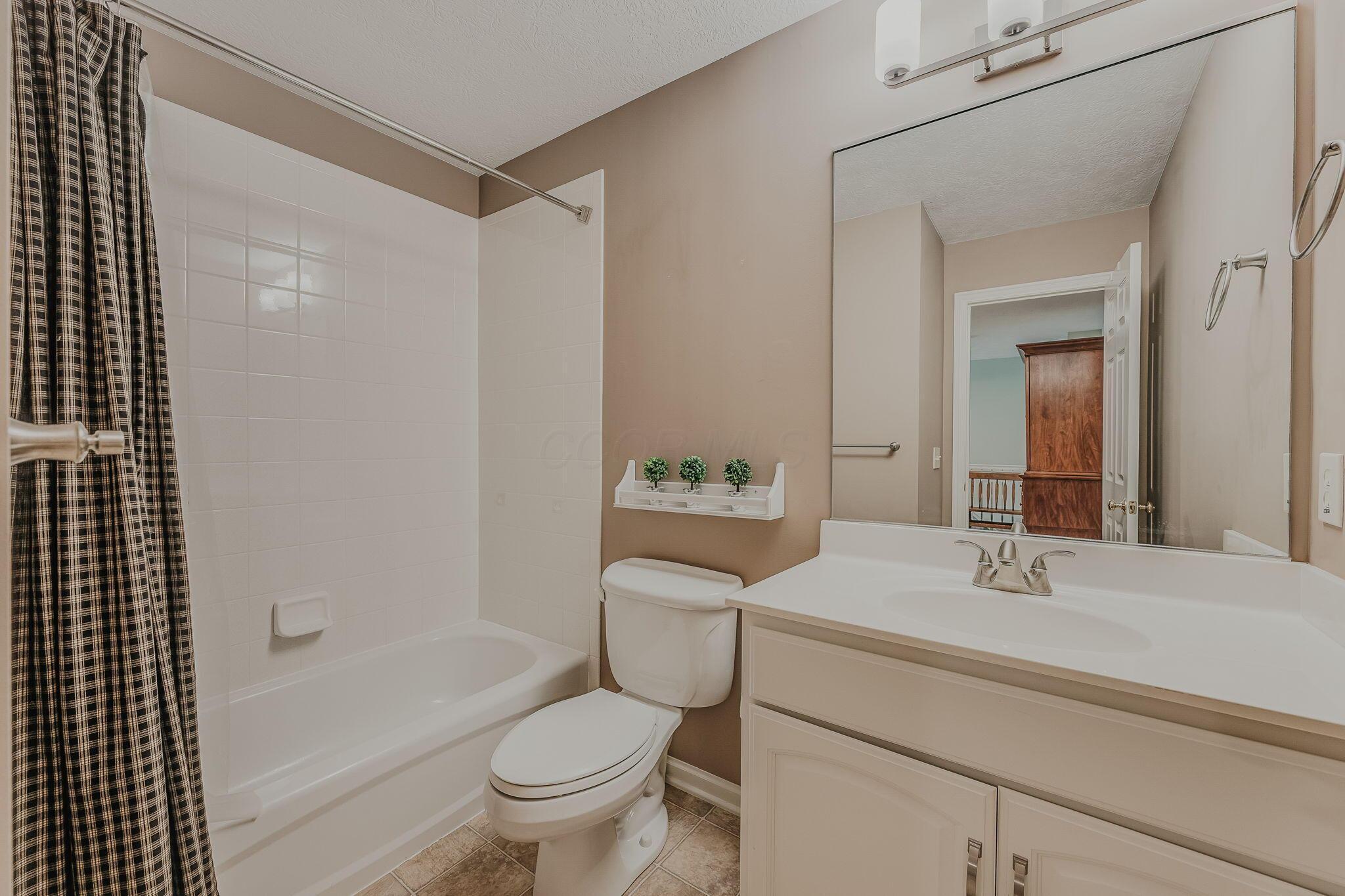 7392 Deer Valley Crossing Property Photo 25