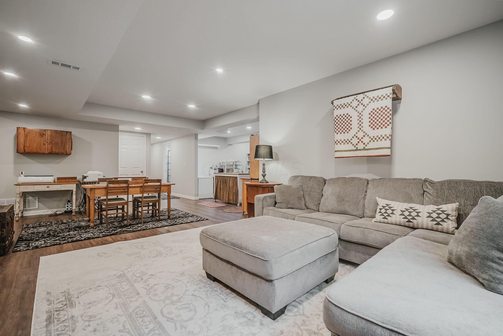 7392 Deer Valley Crossing Property Photo 30
