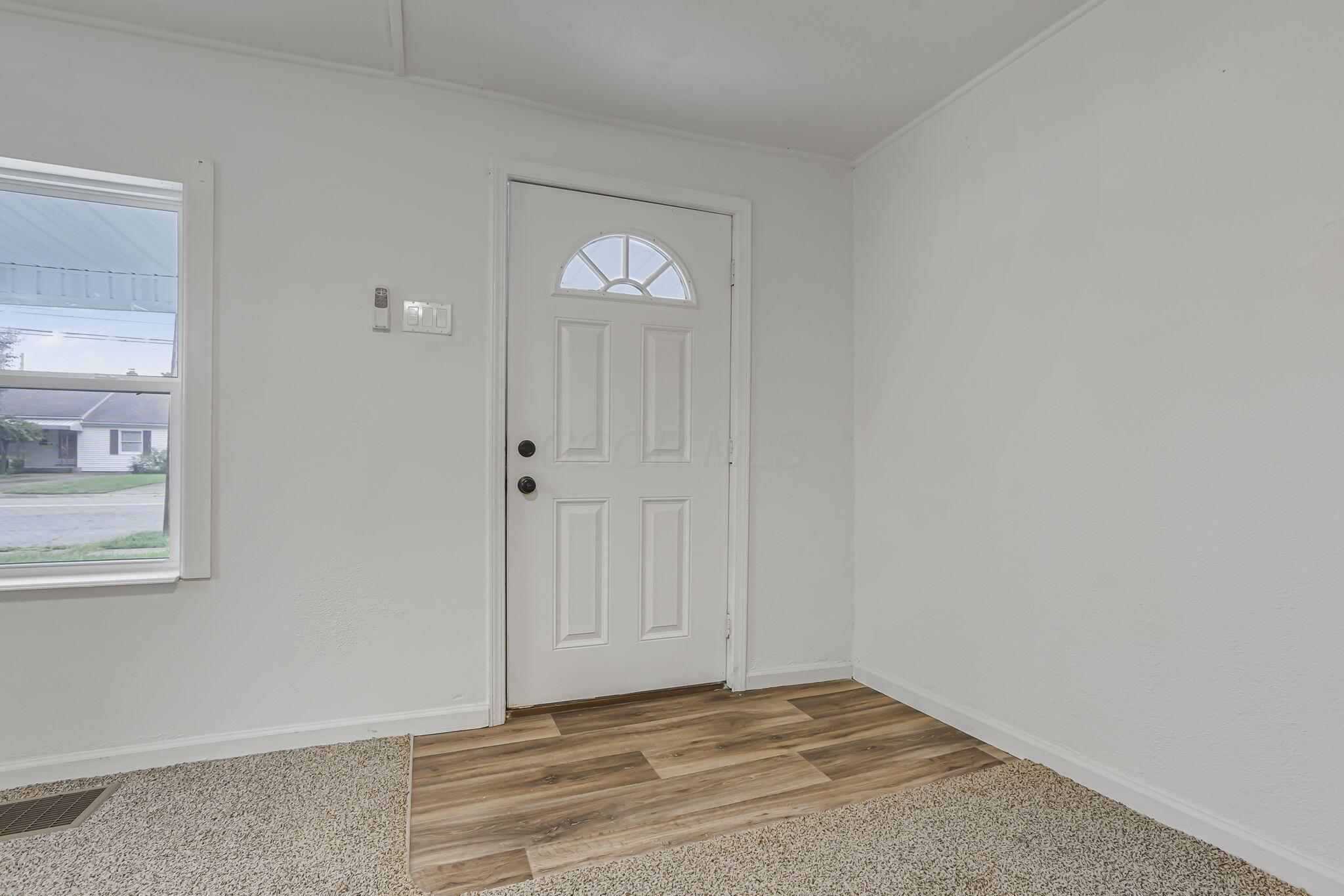 663 E Mound Street Property Photo 7