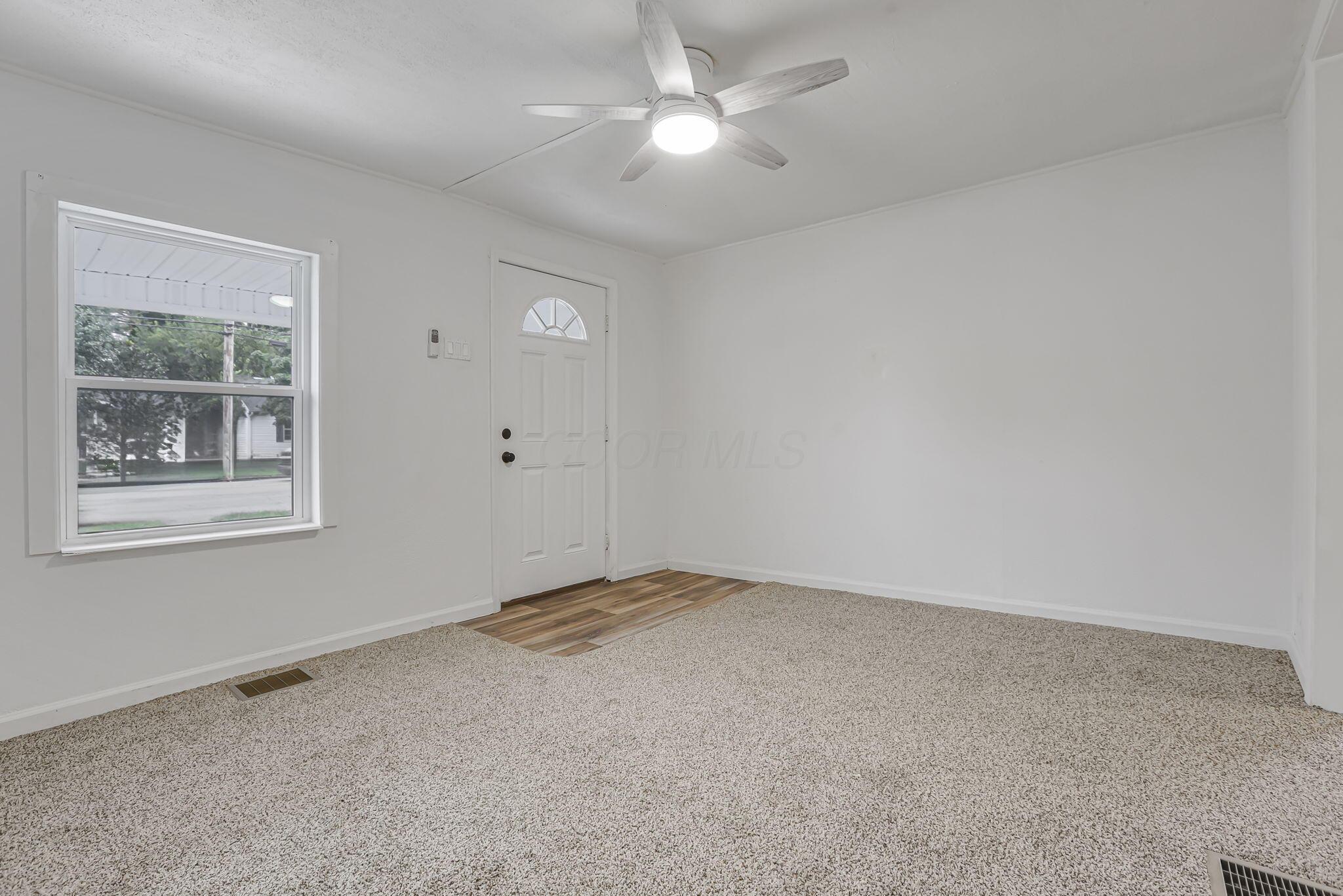 663 E Mound Street Property Photo 8