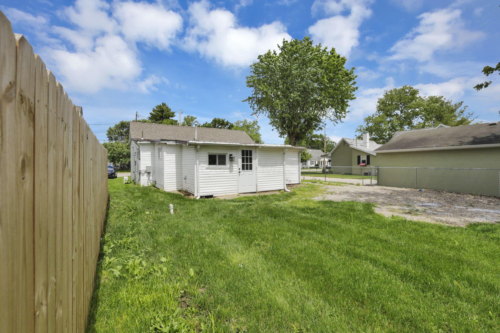 663 E Mound Street Property Photo 12