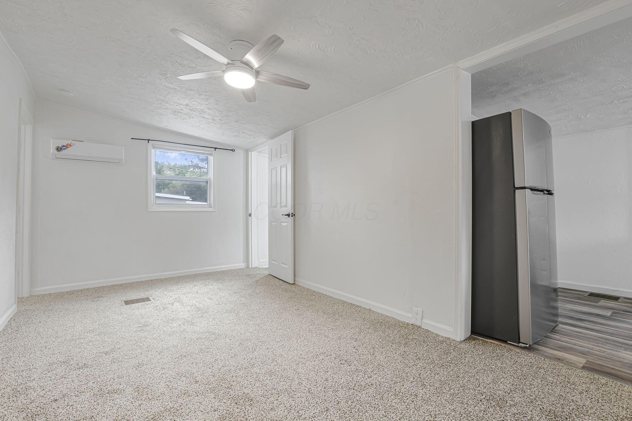 663 E Mound Street Property Photo 14