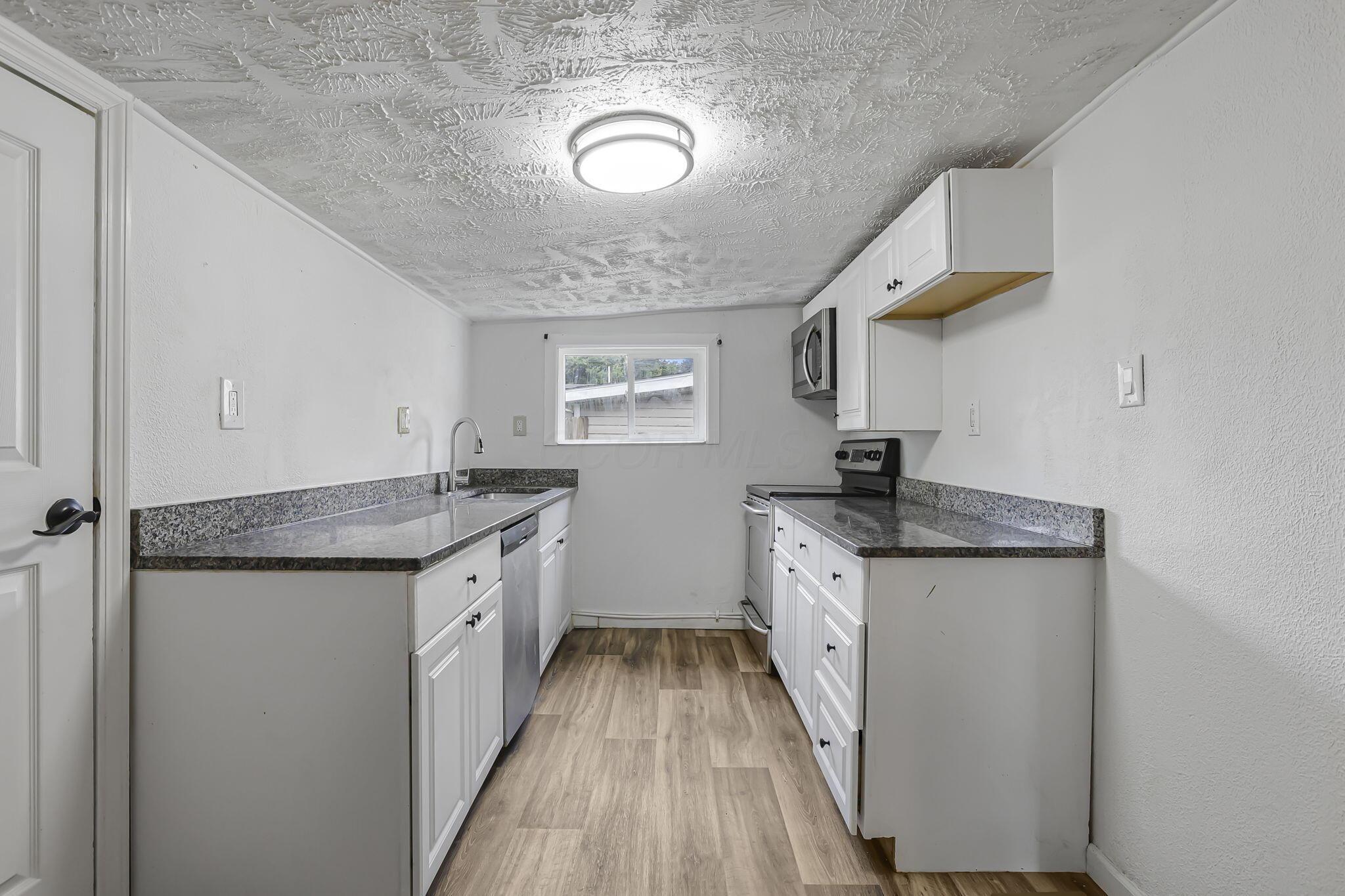 663 E Mound Street Property Photo 18