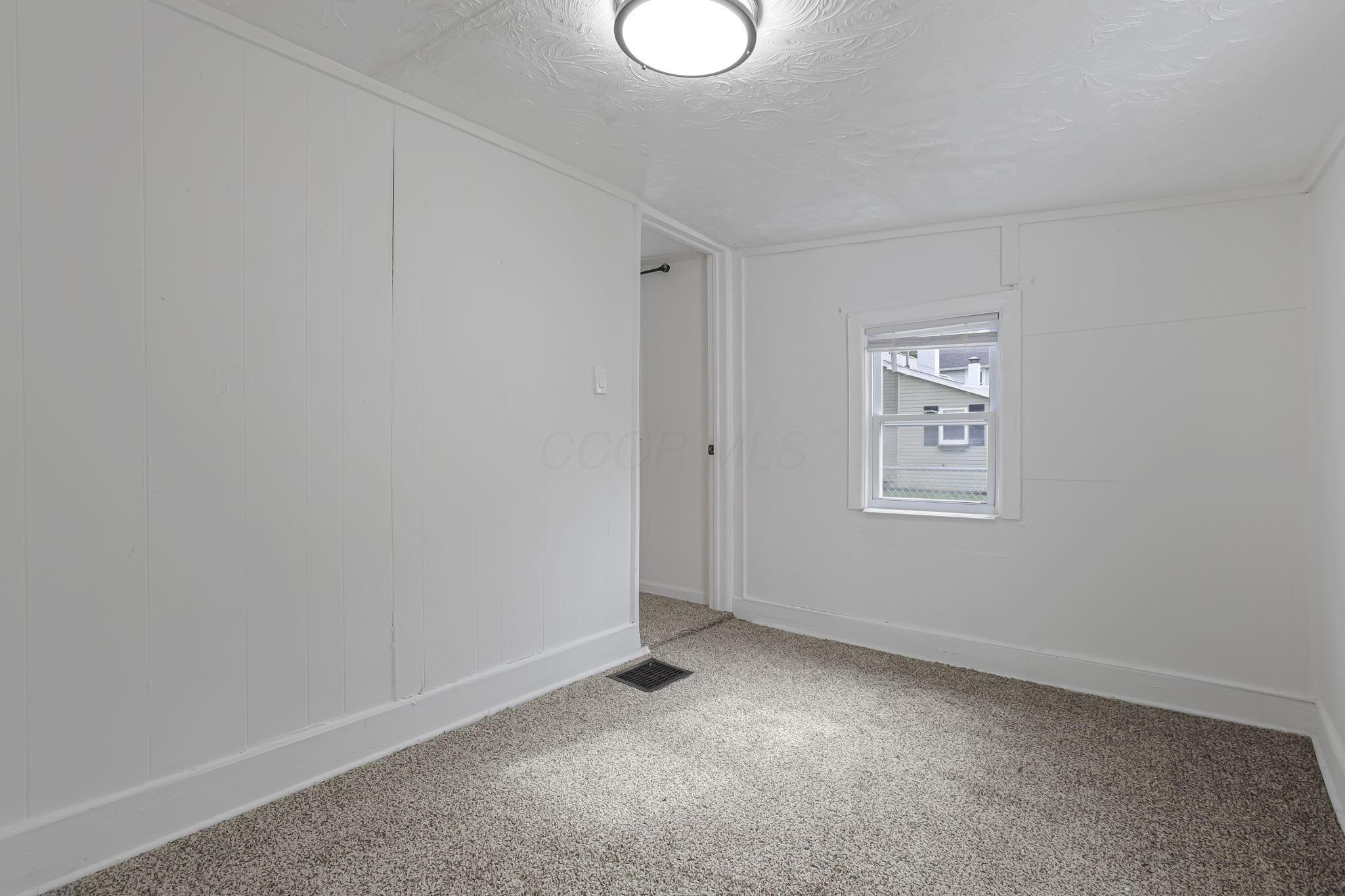 663 E Mound Street Property Photo 25