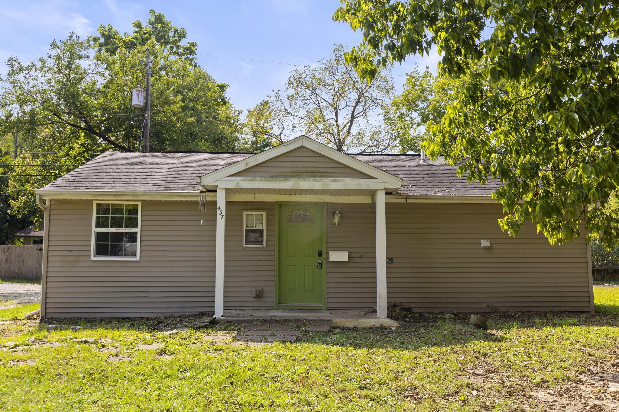 437 Rosslyn Avenue Property Photo 1
