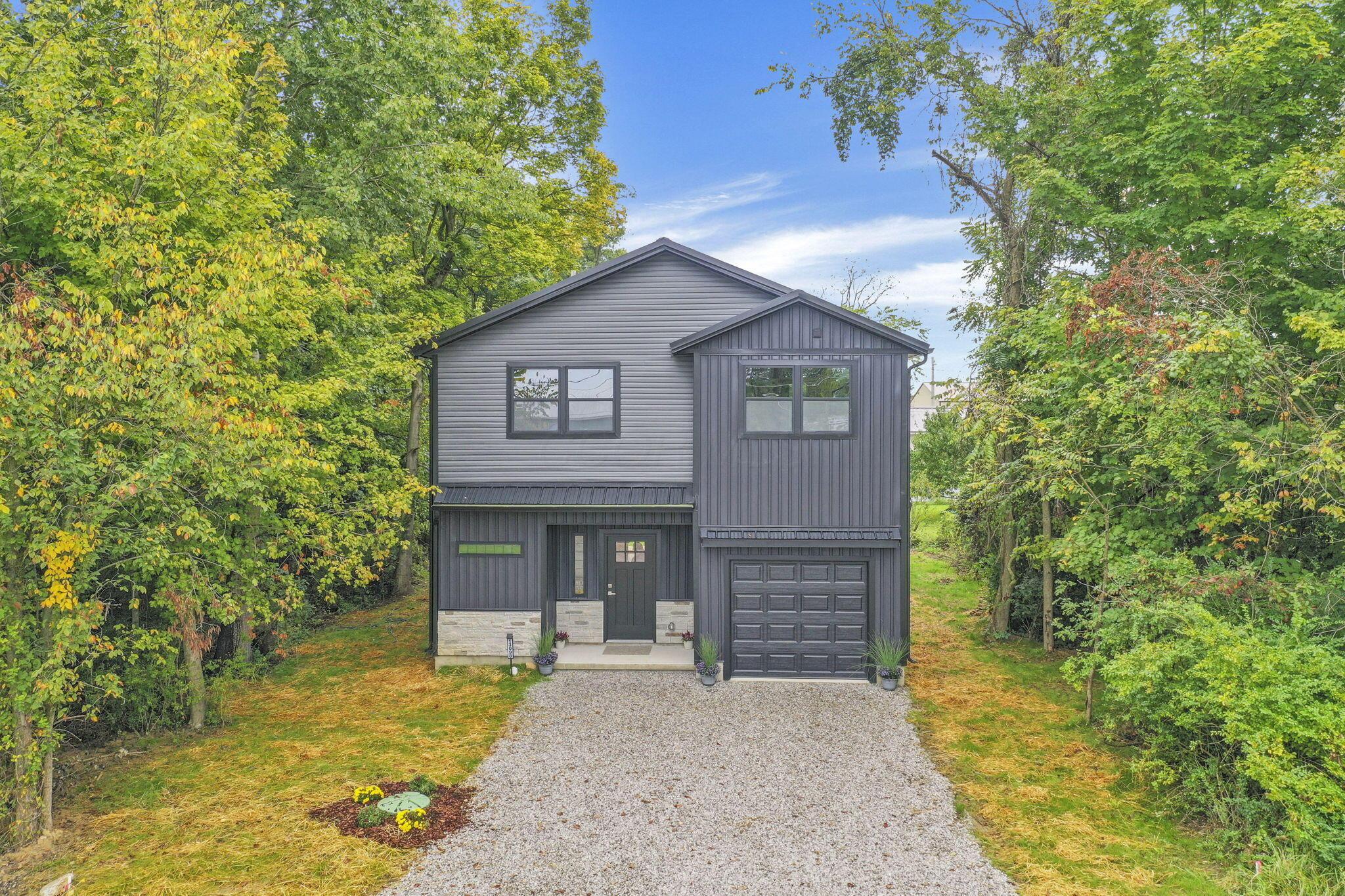 13098 Laurel Road Ne Property Photo 1