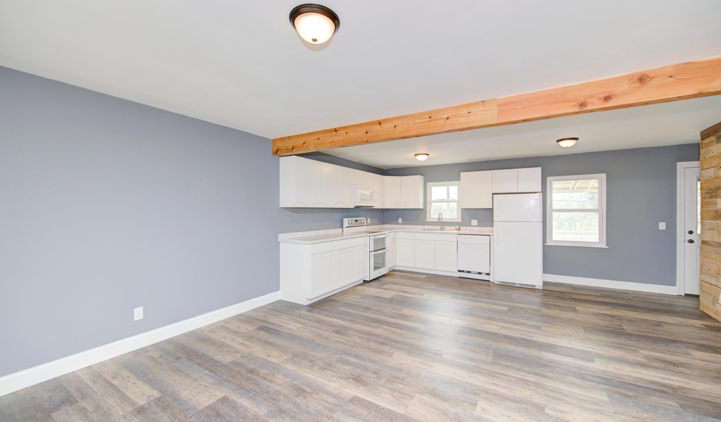 5130 Edgeview Road Property Photo 5