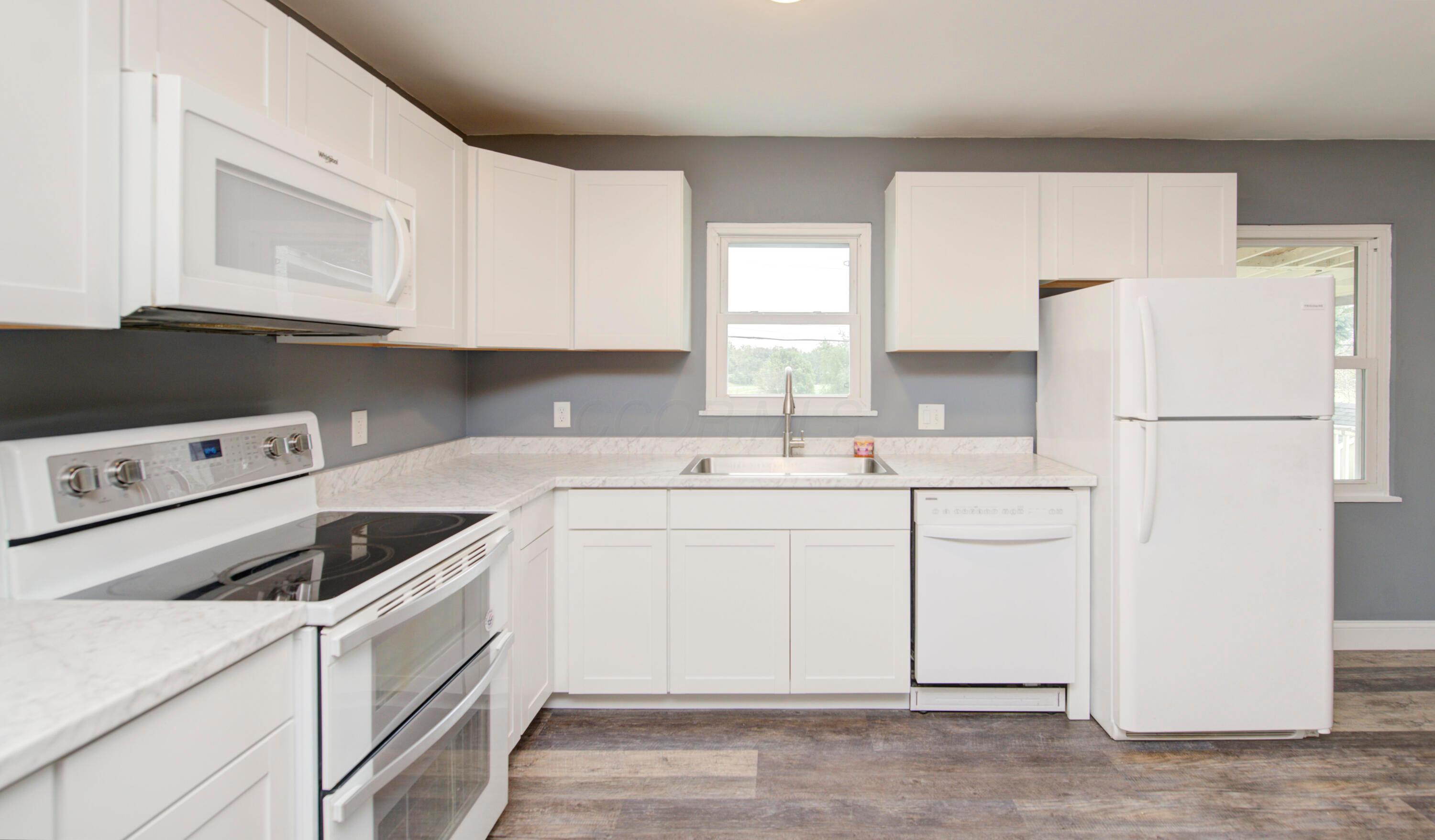 5130 Edgeview Road Property Photo 8