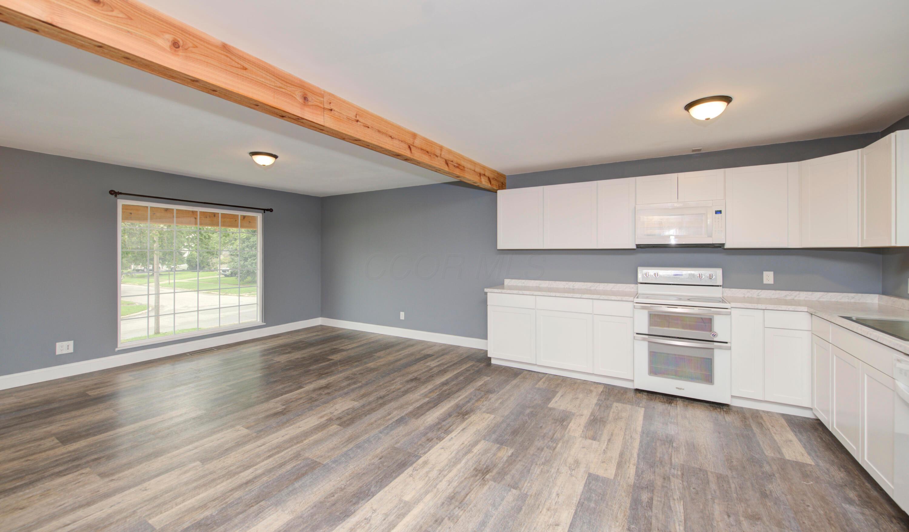 5130 Edgeview Road Property Photo 9