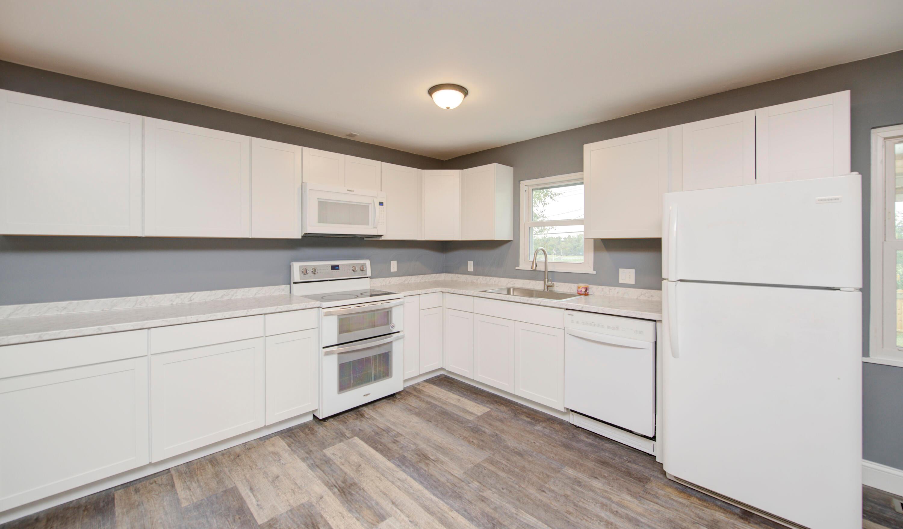 5130 Edgeview Road Property Photo 10
