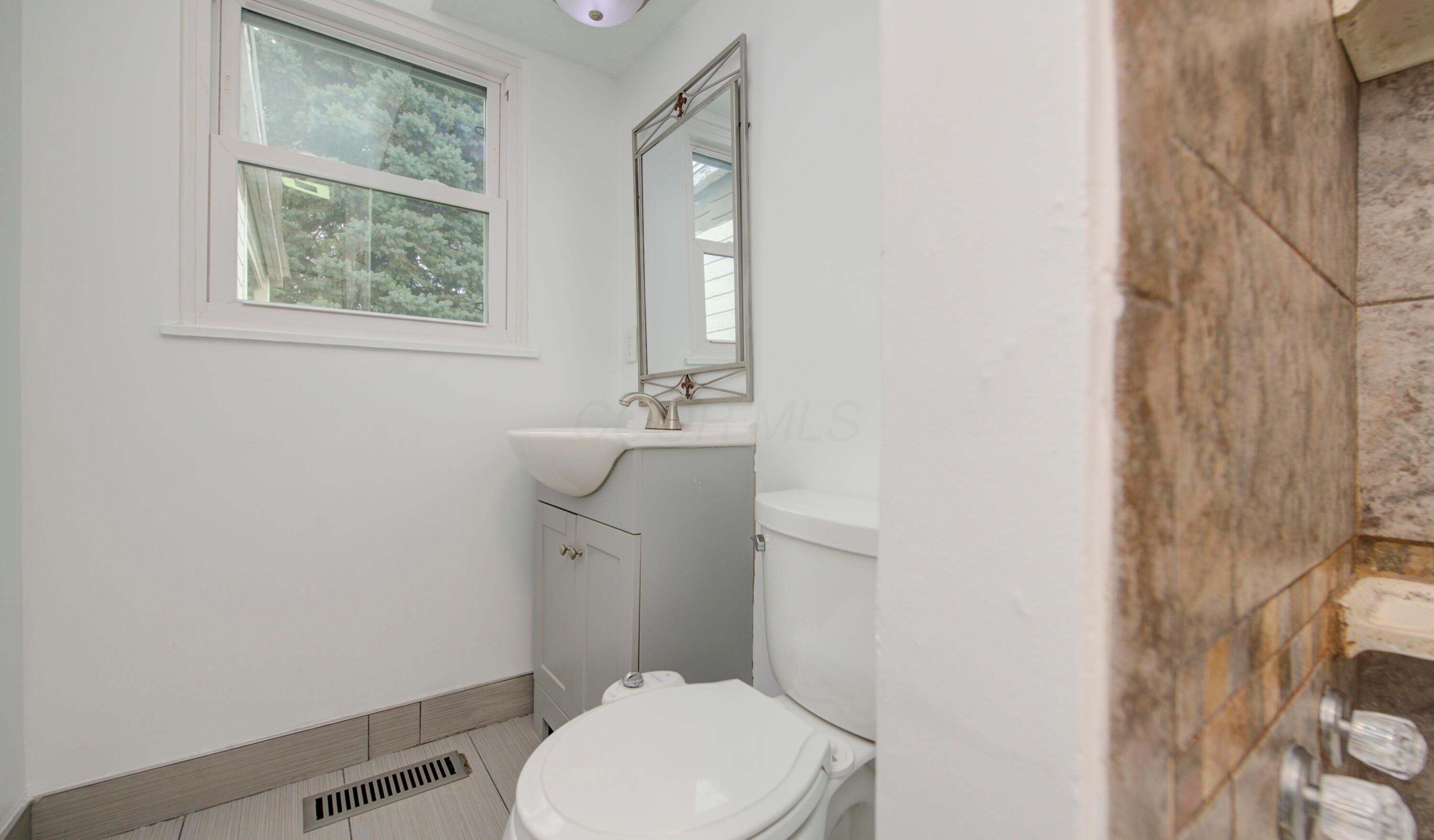 5130 Edgeview Road Property Photo 15