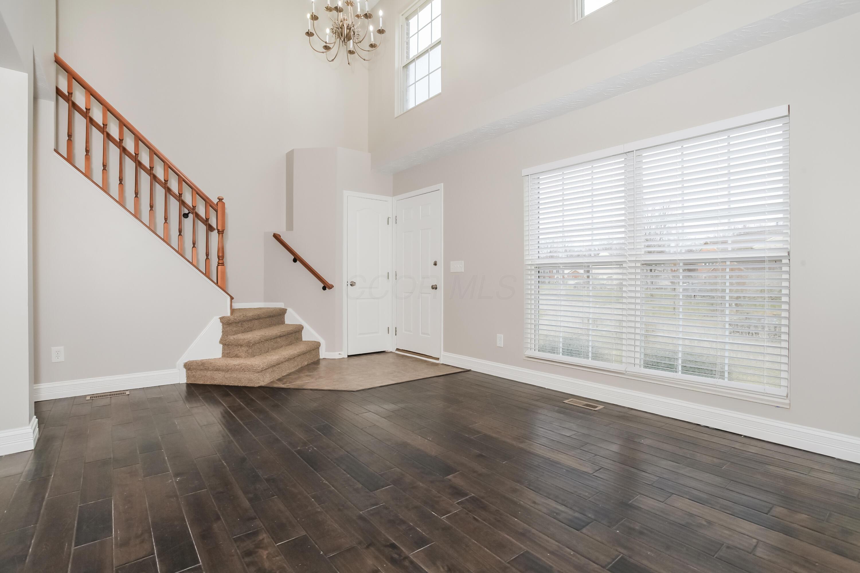 1257 Timber Ridge Court Property Photo 2