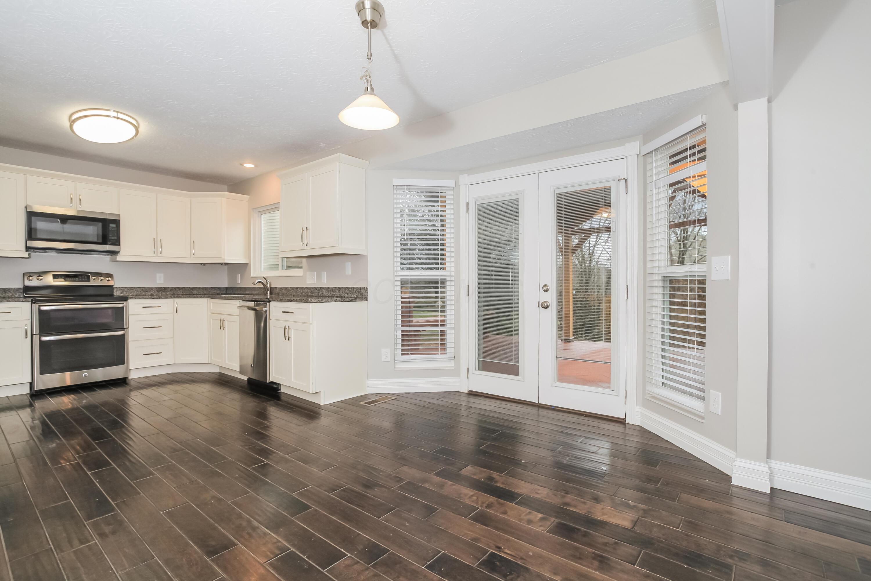 1257 Timber Ridge Court Property Photo 4