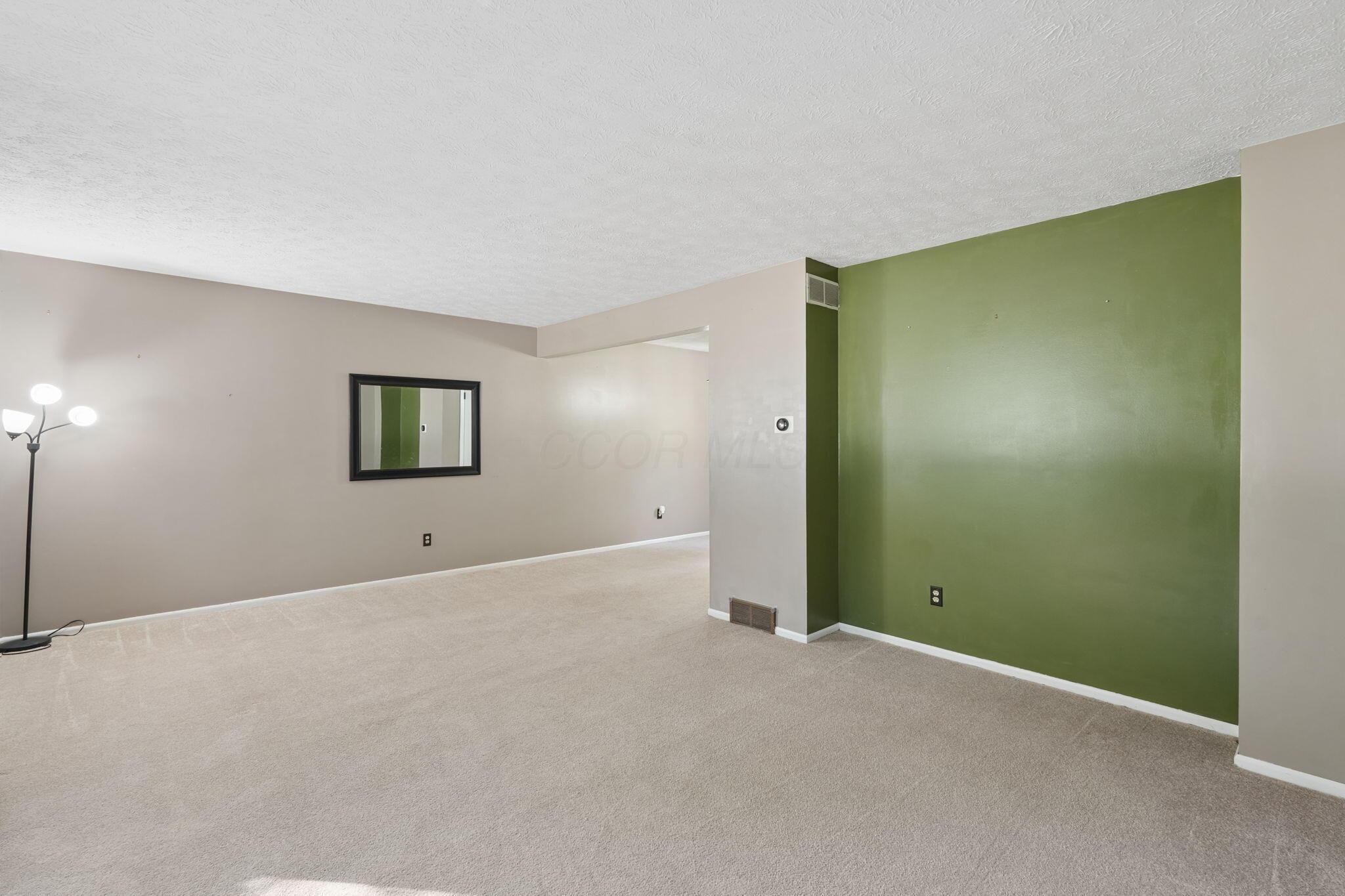 242 Devon Road Property Photo 7