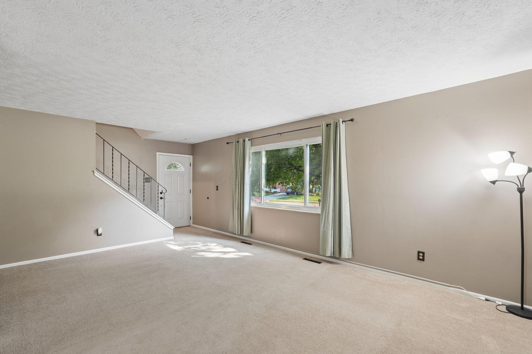 242 Devon Road Property Photo 8