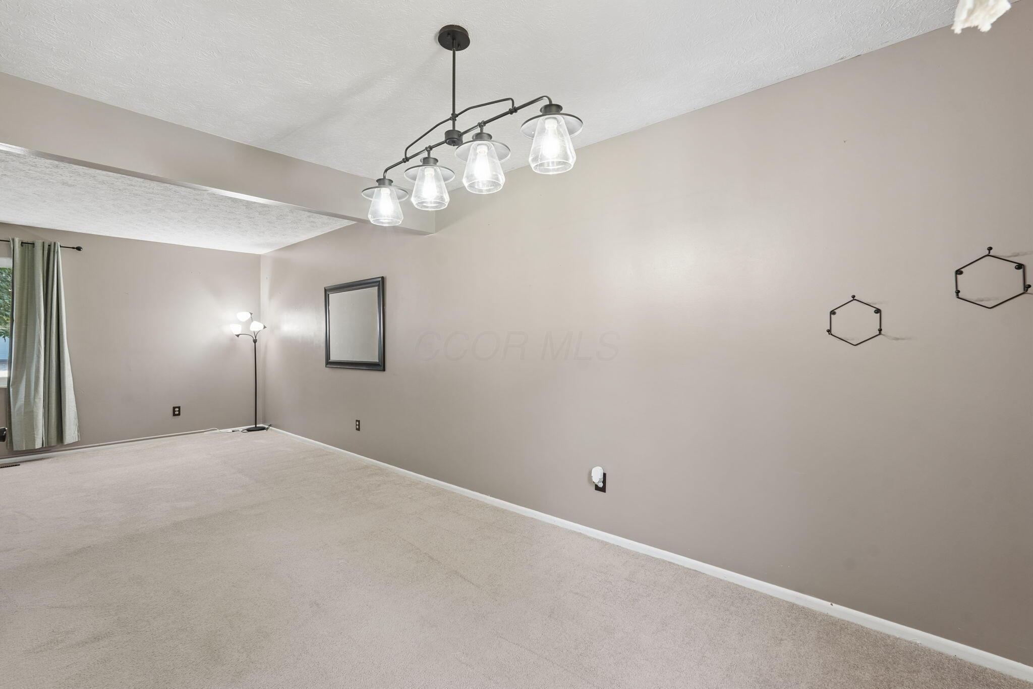 242 Devon Road Property Photo 10