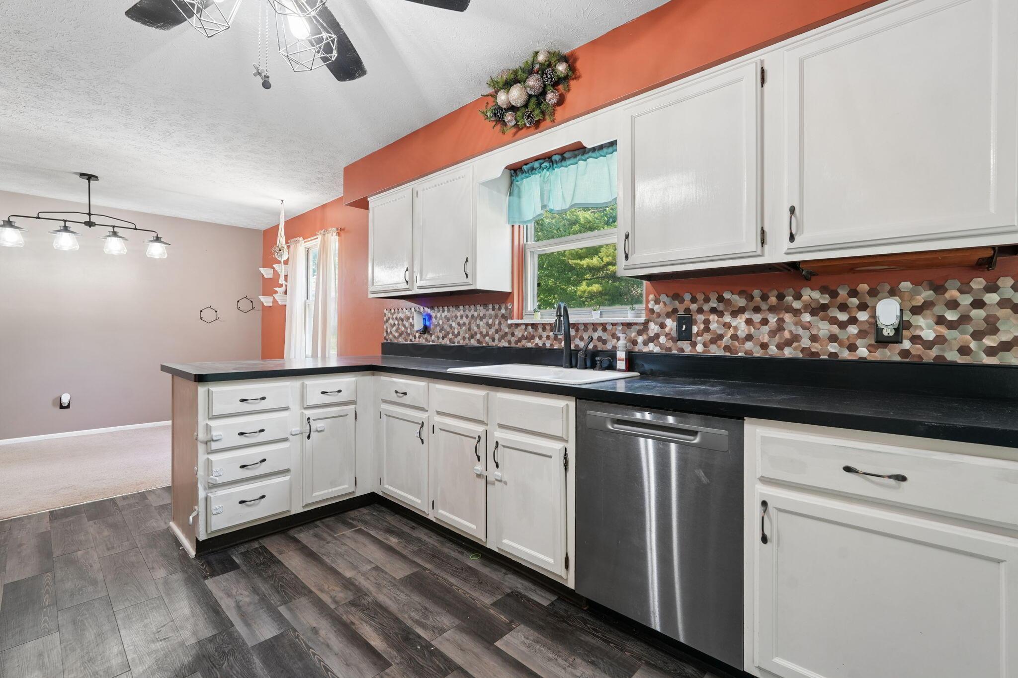 242 Devon Road Property Photo 12