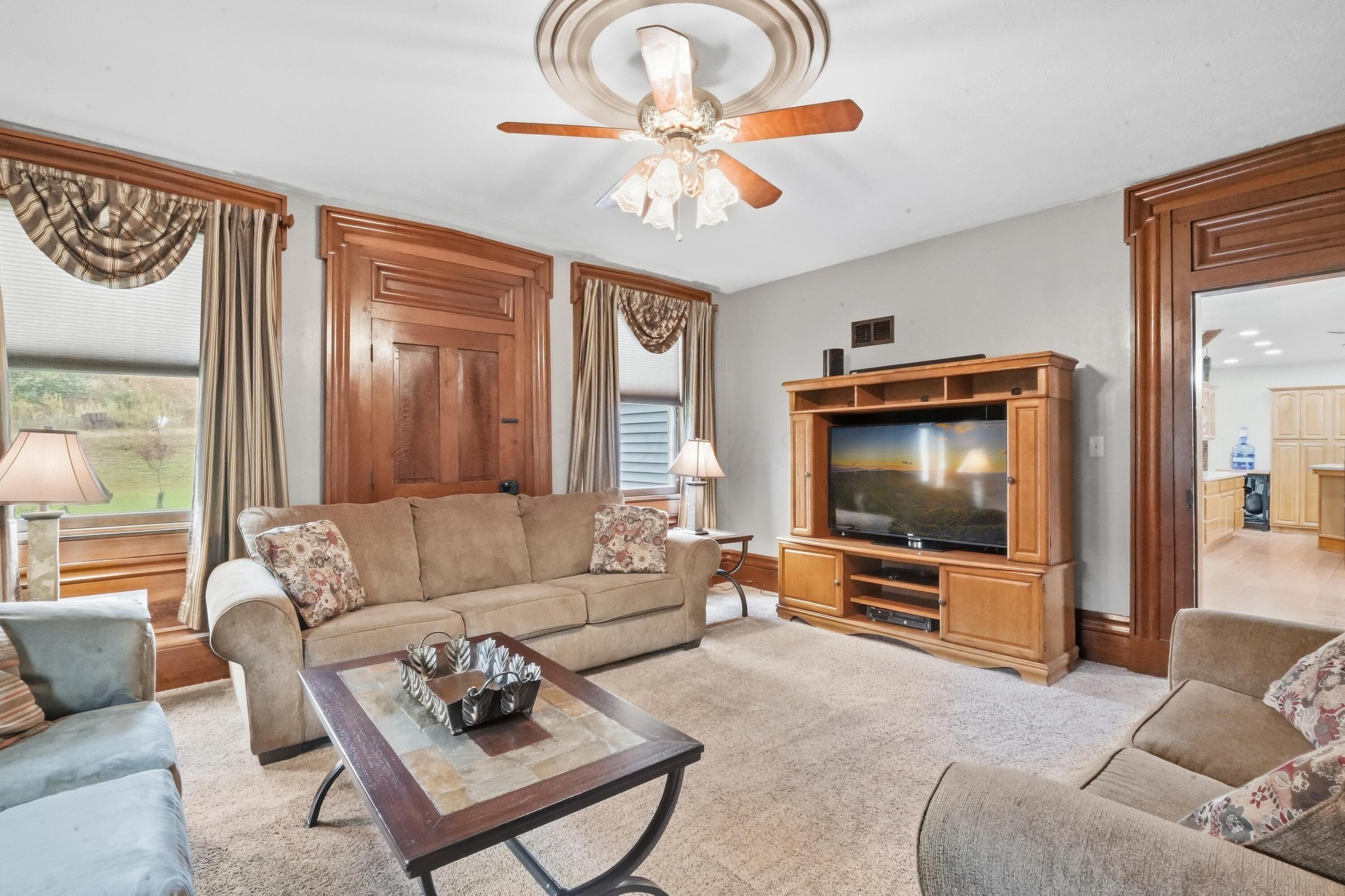 226035954 Property Photo 20