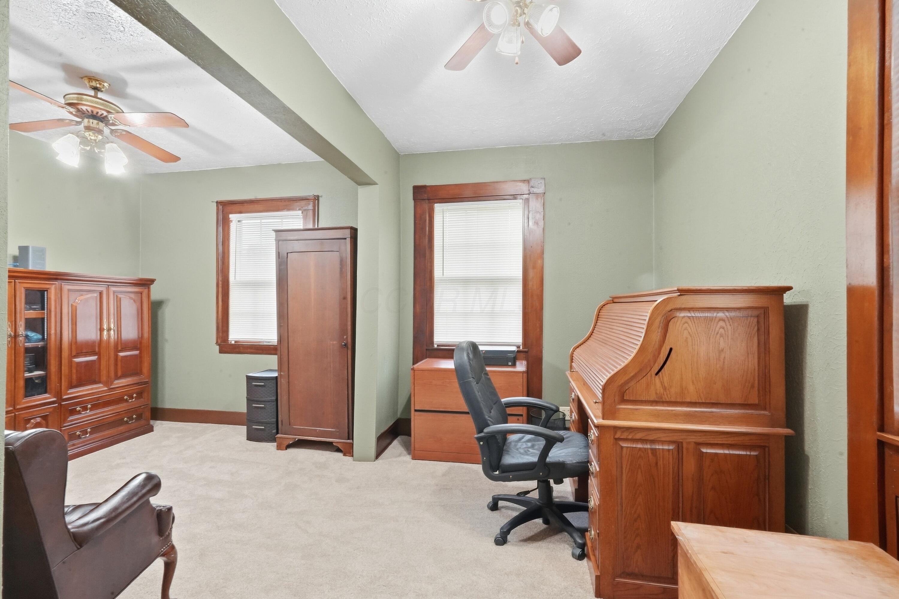 226035954 Property Photo 26