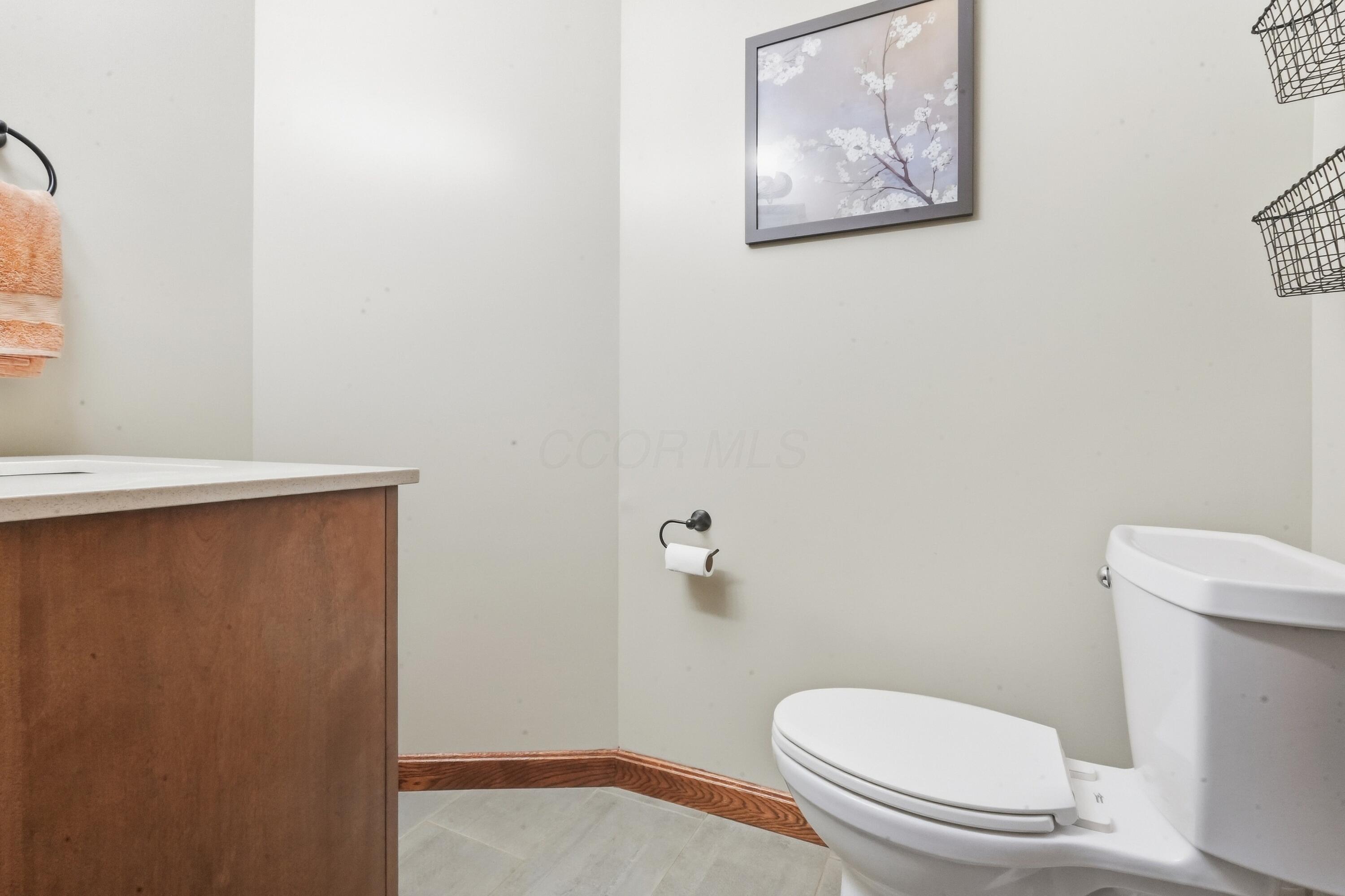 226035954 Property Photo 28