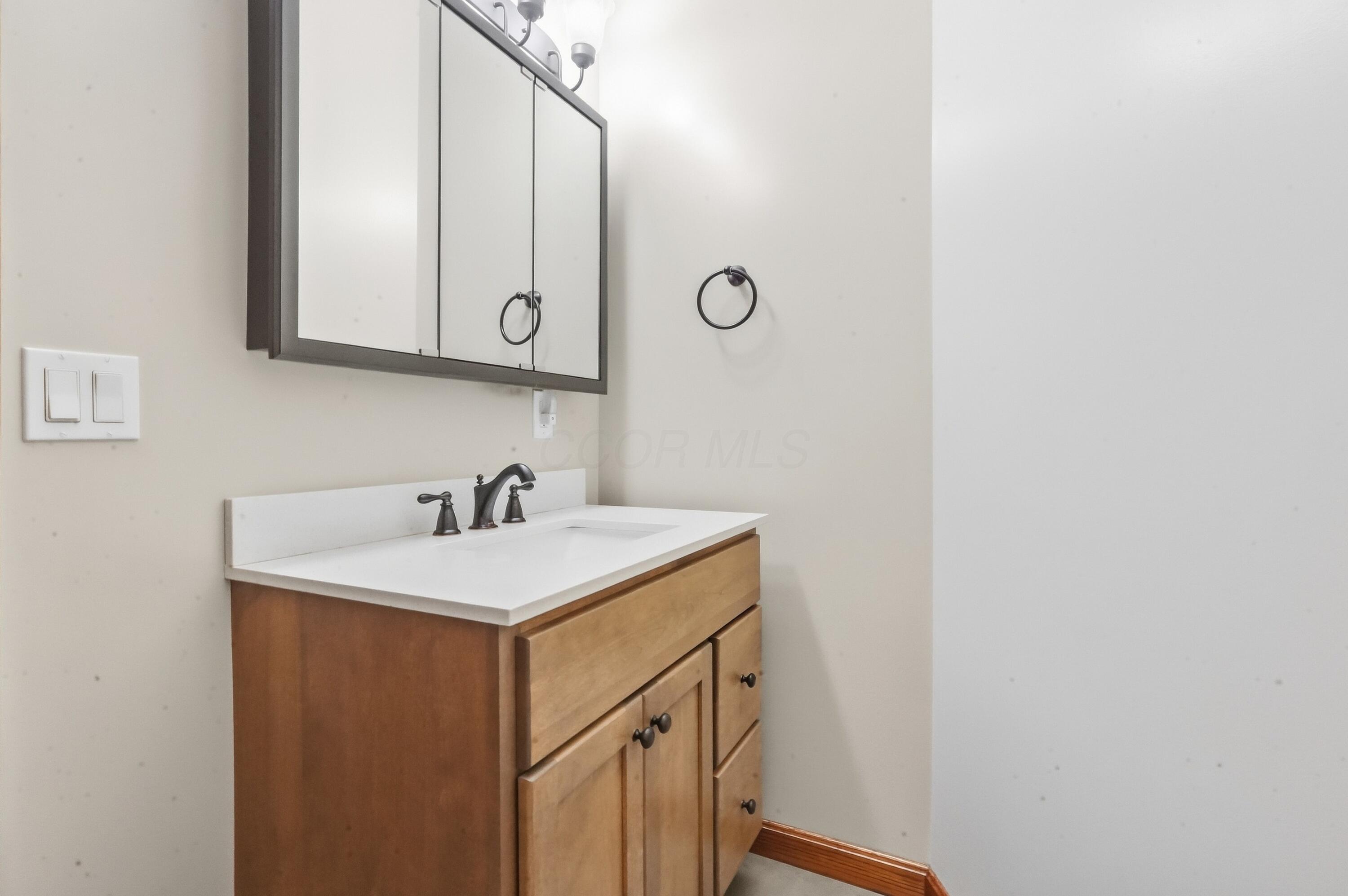 226035954 Property Photo 29