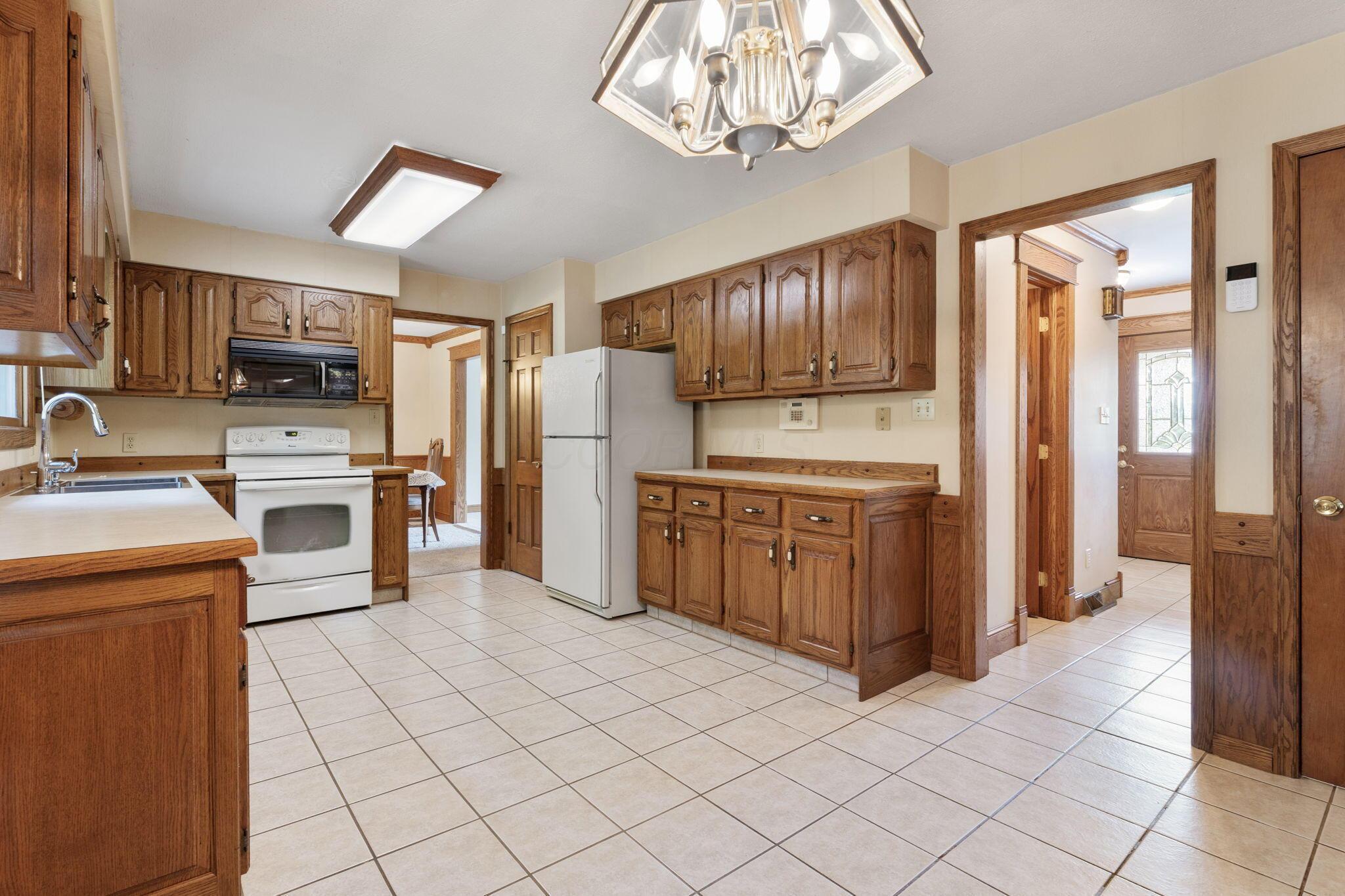 15419 Montgomery Road Property Photo 37