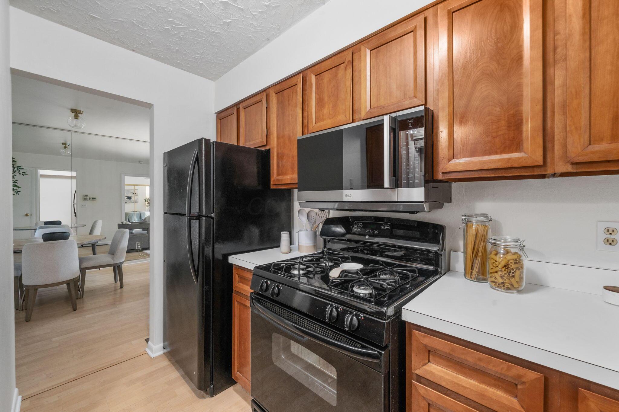 253 E Kossuth Street, A Property Photo 23