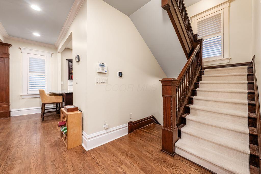 856 Neil Avenue Property Photo 17