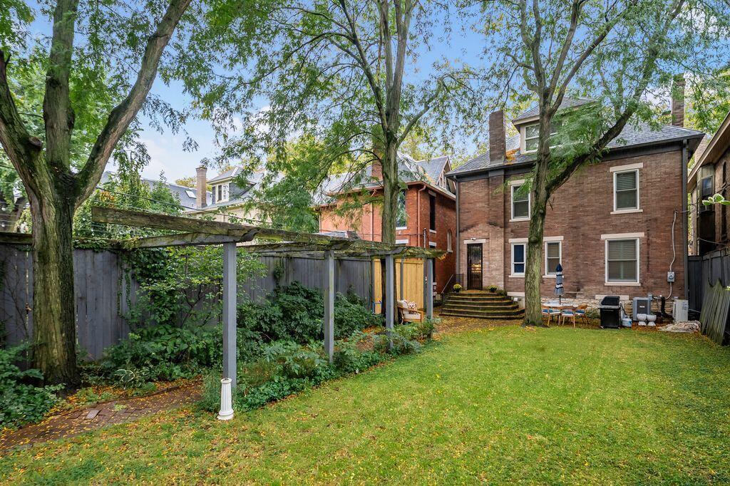856 Neil Avenue Property Photo 37