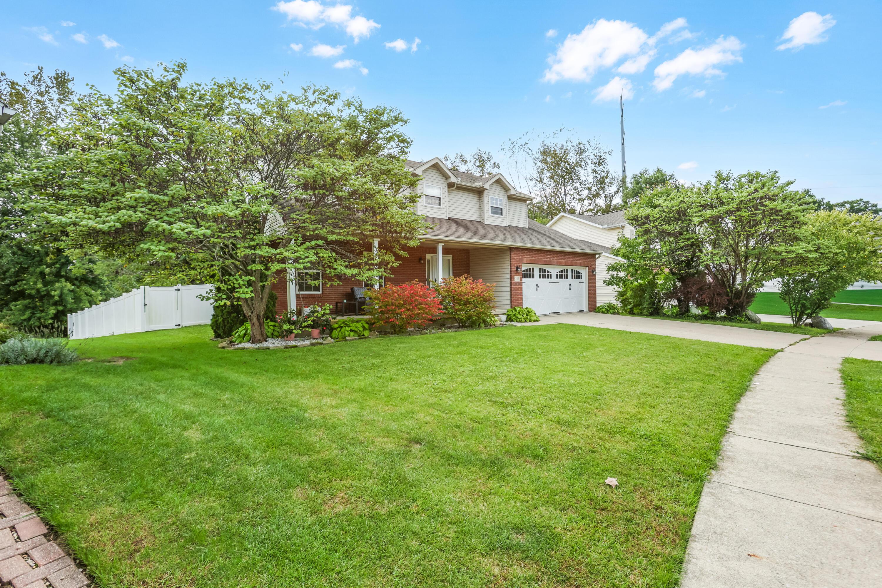157 Shaleridge Drive Property Photo 3