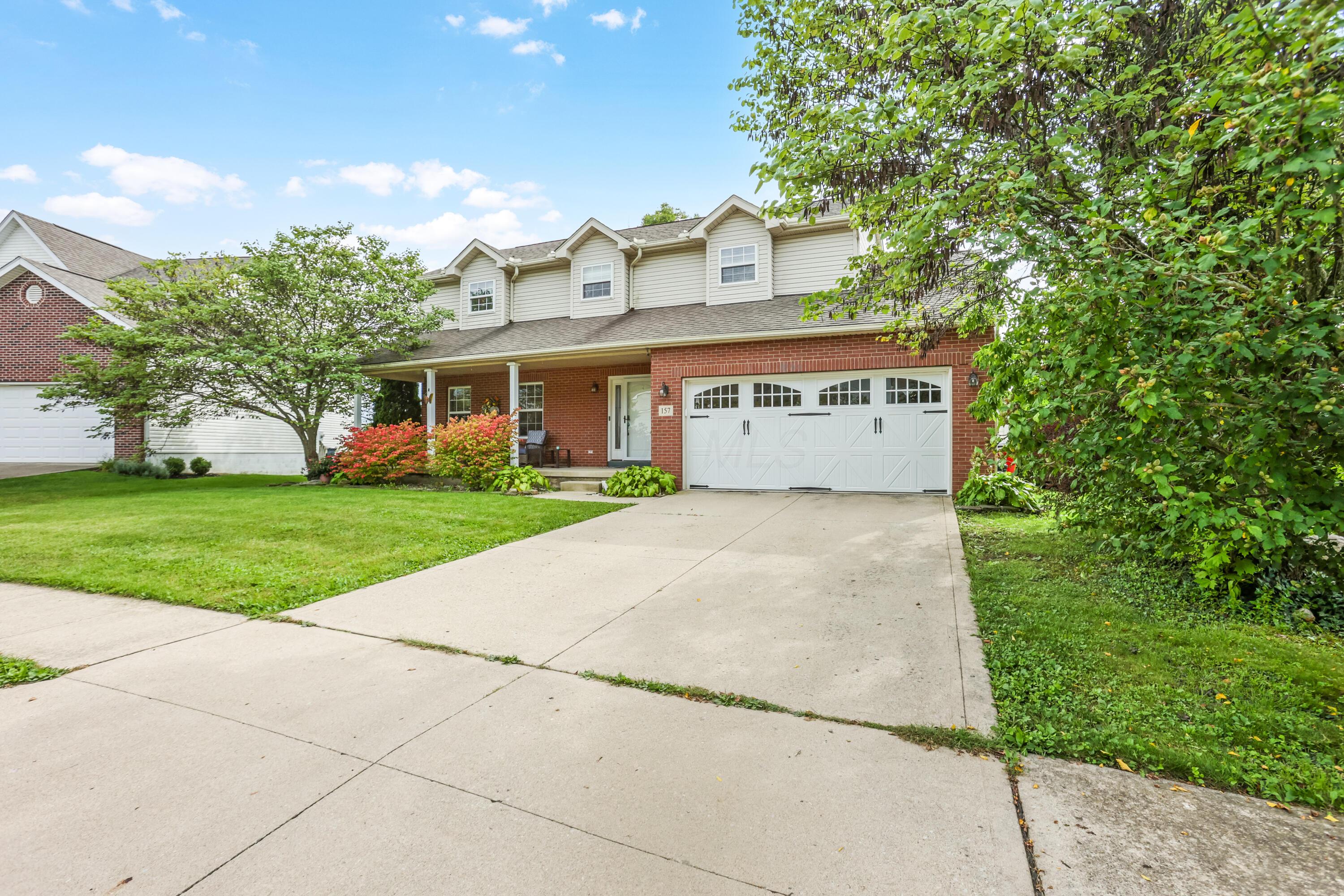 157 Shaleridge Drive Property Photo 4