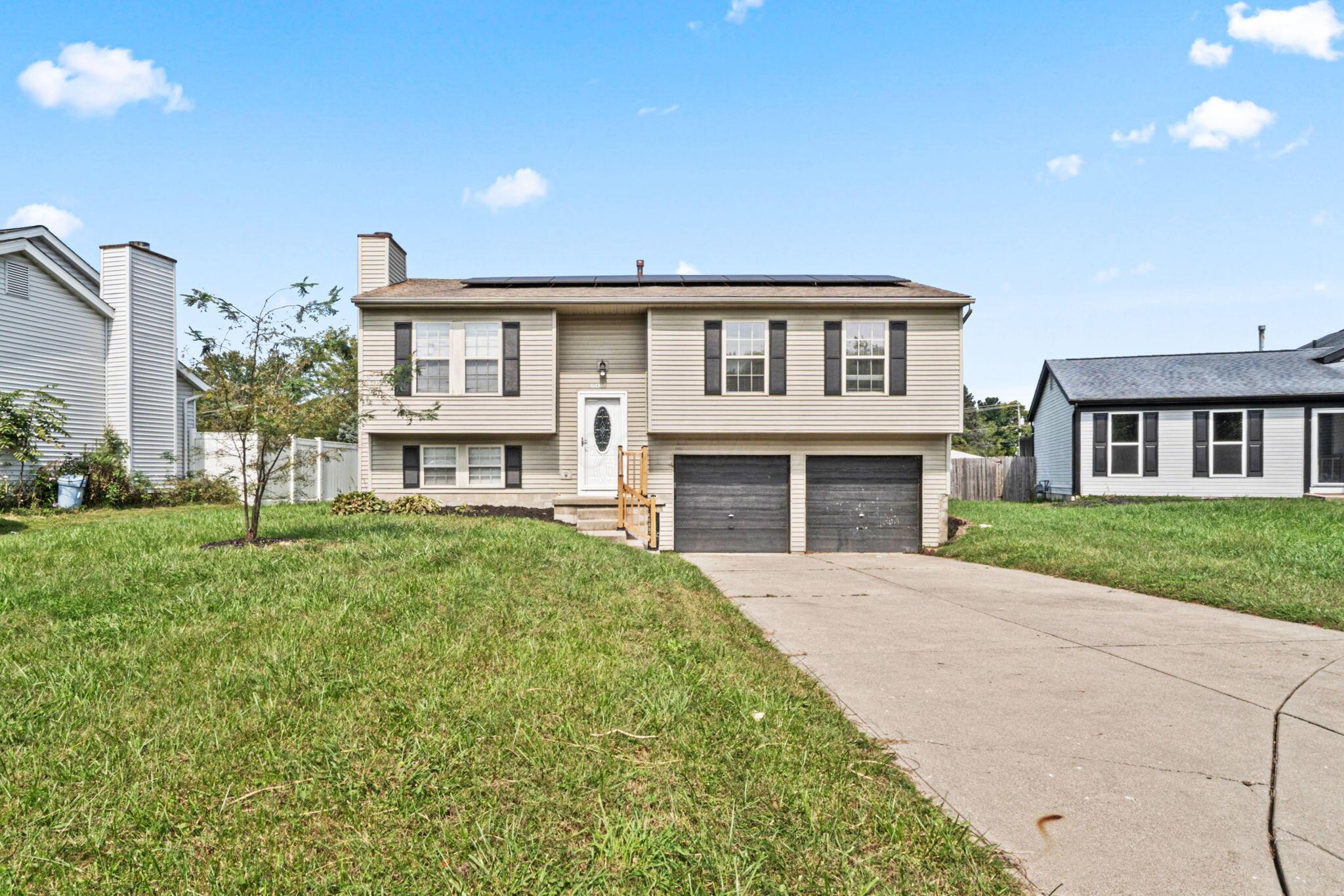 3542 Woody Way Property Photo 1