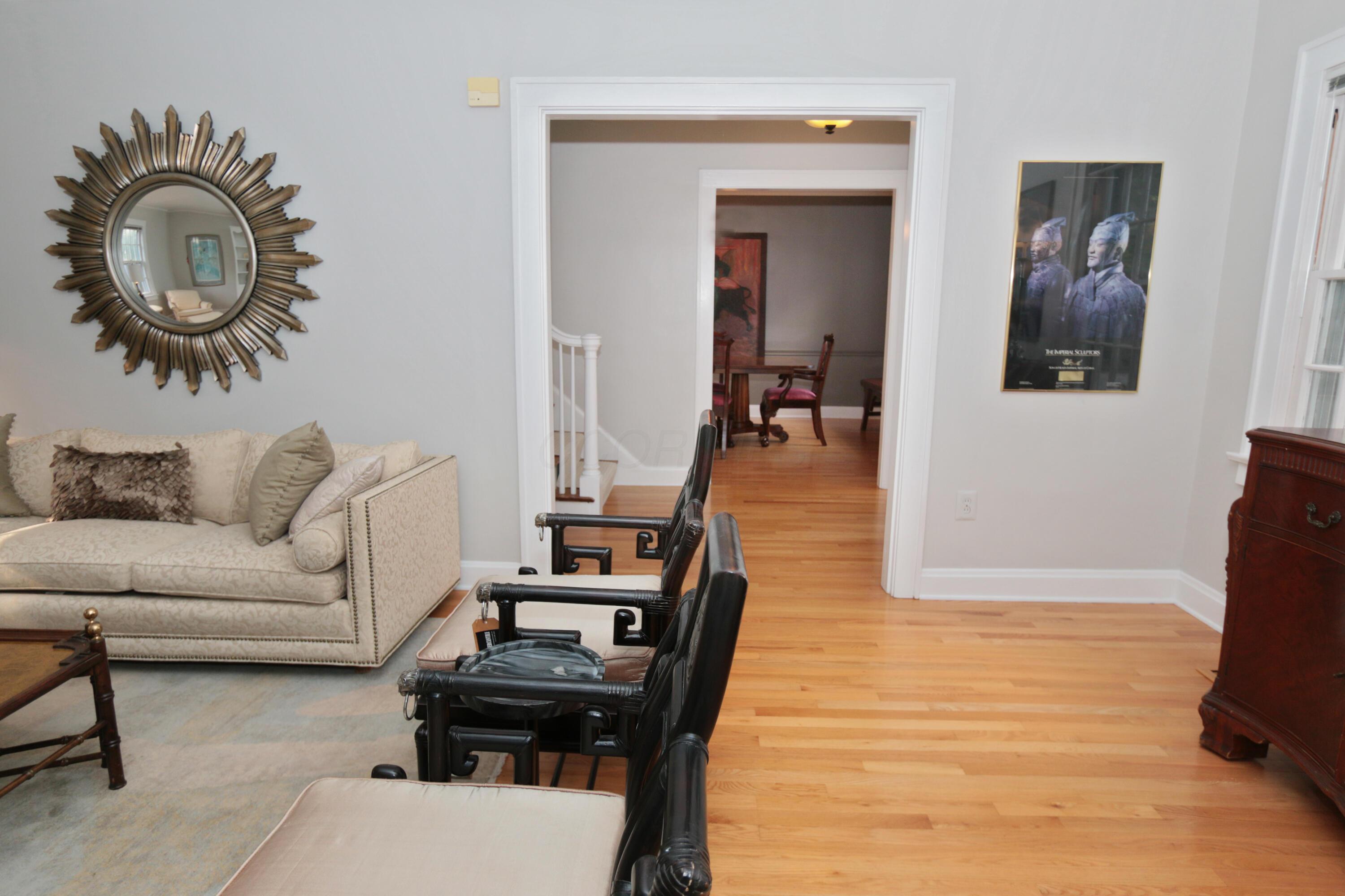 188 Montrose Way Property Photo 12