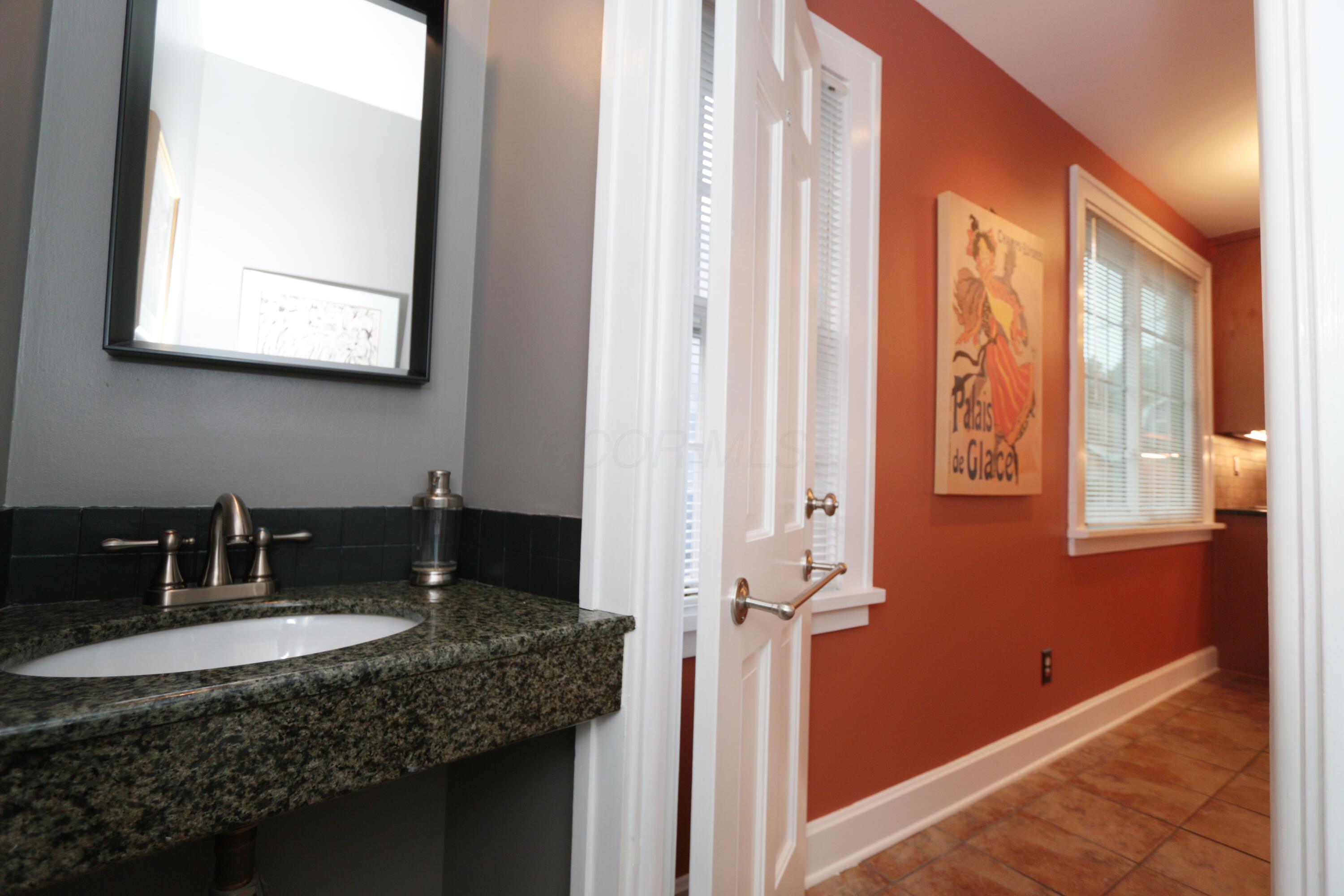 188 Montrose Way Property Photo 27