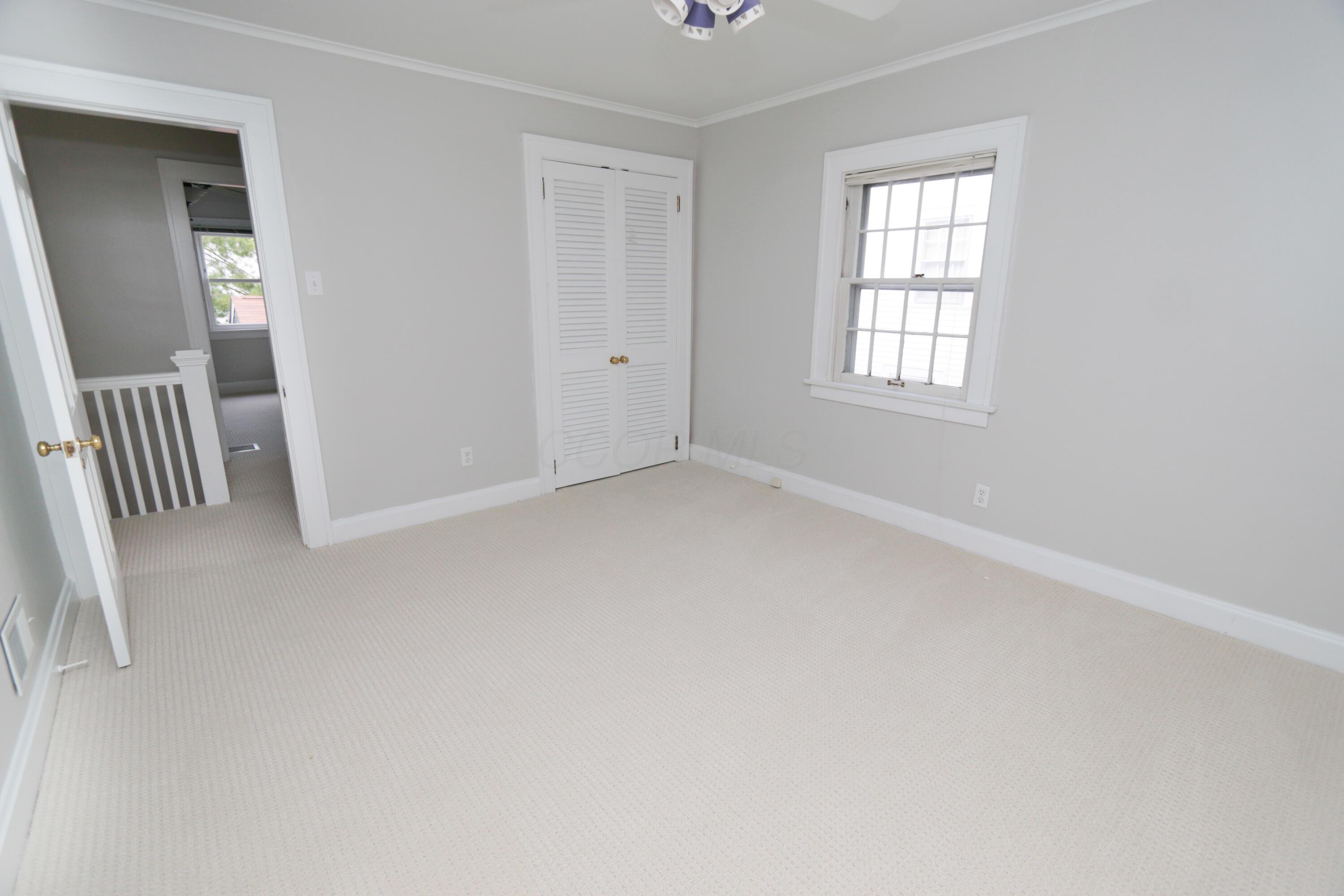 188 Montrose Way Property Photo 30